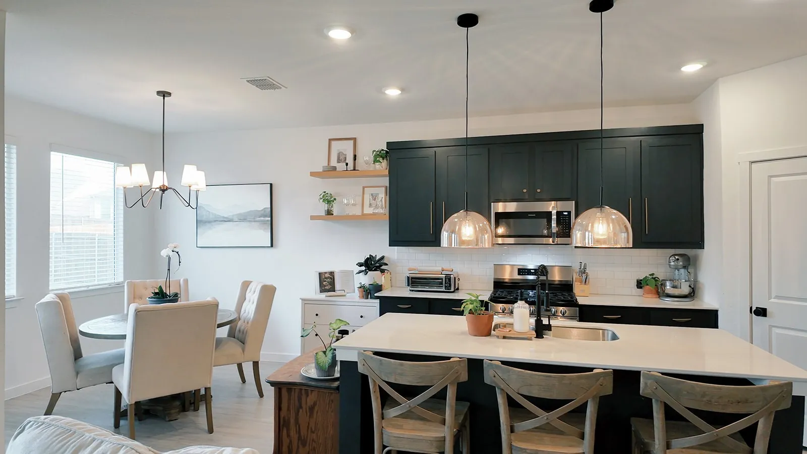Single Family Residence For Rent in Denton County , 319 Sedalia Trail, Justin, Texas 76247, 4 Bedroom, 2 Bathroom, 2 Garage spaces, 1,834 Sqft, built in 2024, mls#21351742, Real Estate Agent in Justin, Homes For Rent in Denton county, Homes For Rent in Justin, Realtor in Justin Texas, Real Estate Brokerage Independent Realty Texas, Luminita Cordes Realtor