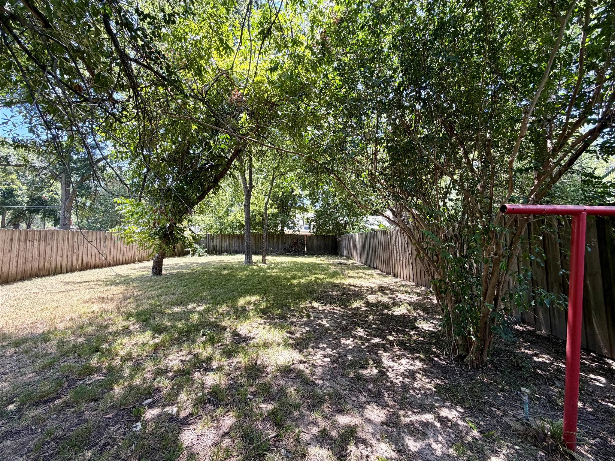 Single Family Residence For Sale in Kaufman County , 105 W Damon Street, Terrell, Texas 75160, 3 Bedroom, 2 Bathroom, 1 Garage spaces, 970 Sqft, built in 1942, mls#21349951, Real Estate Agent in Terrell, Homes For Sale in Kaufman county, Homes For Sale in Terrell, Realtor in Terrell Texas, Real Estate Brokerage Independent Realty Texas, Luminita Cordes Realtor