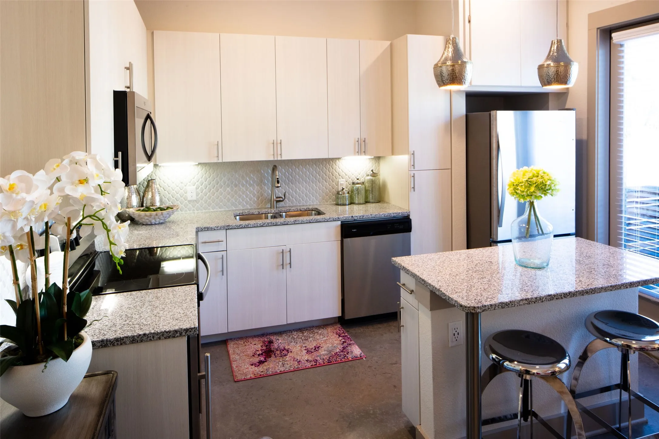 Apartment For Rent in Dallas County , 6000 Gaston Avenue 108, Dallas, Texas 75214, 1 Bedroom, 1 Bathroom, Garage spaces, 510 Sqft, built in 2018, mls#21351748, Real Estate Agent in Dallas, Homes For Rent in Dallas county, Homes For Rent in Dallas, Realtor in Dallas Texas, Real Estate Brokerage Independent Realty Texas, Luminita Cordes Realtor