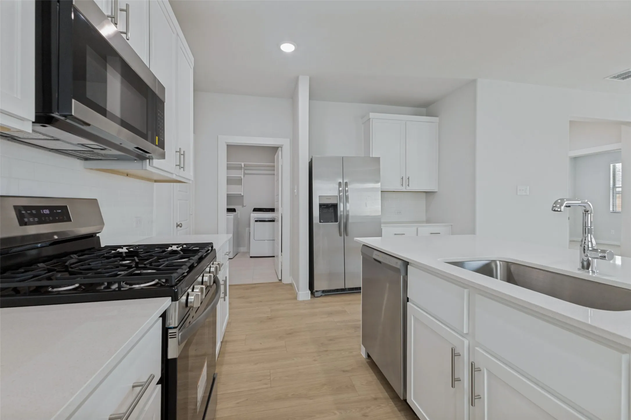 Single Family Residence For Sale in Collin County , 512 Green Grass, Princeton, Texas 75071, 4 Bedroom, 3 Bathroom, 2 Garage spaces, 1,906 Sqft, built in 2026, mls#21351629, Real Estate Agent in Princeton, Homes For Sale in Collin county, Homes For Sale in Princeton, Realtor in Princeton Texas, Real Estate Brokerage Independent Realty Texas, Luminita Cordes Realtor