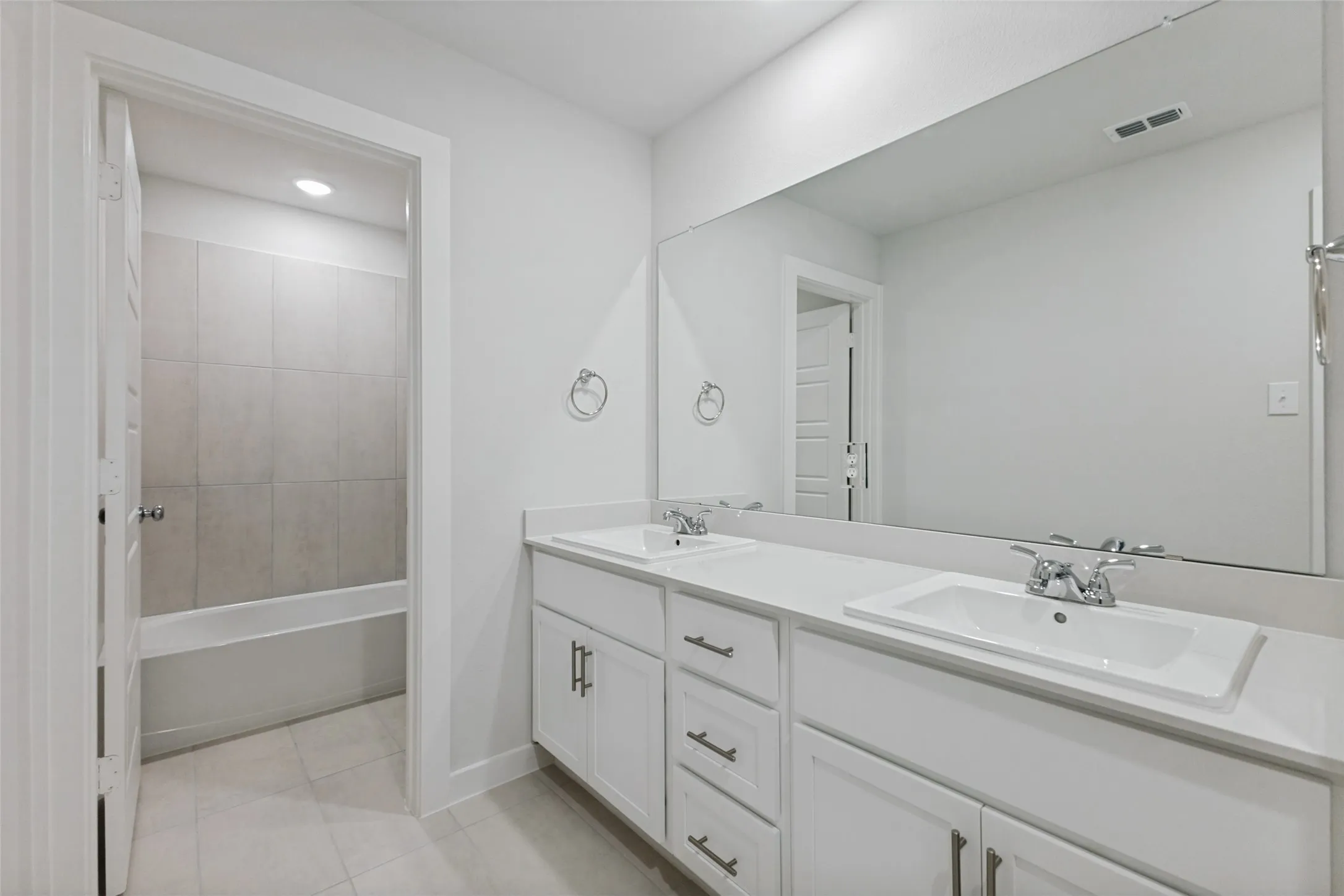 Single Family Residence For Sale in Collin County , 512 Green Grass, Princeton, Texas 75071, 4 Bedroom, 3 Bathroom, 2 Garage spaces, 1,906 Sqft, built in 2026, mls#21351629, Real Estate Agent in Princeton, Homes For Sale in Collin county, Homes For Sale in Princeton, Realtor in Princeton Texas, Real Estate Brokerage Independent Realty Texas, Luminita Cordes Realtor