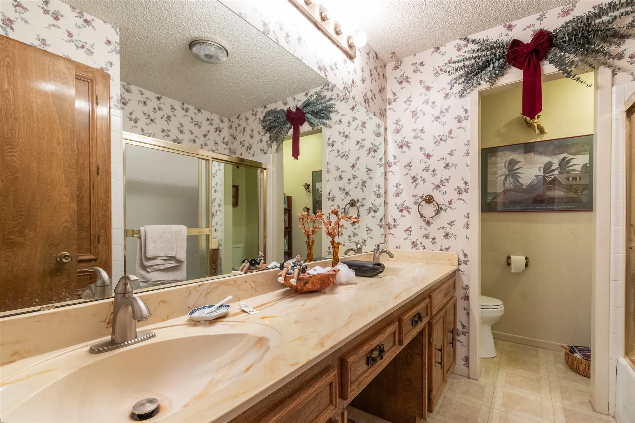 Single Family Residence For Sale in Taylor County , 1809 Lytle Shores Drive, Abilene, Texas 79602, 3 Bedroom, 2 Bathroom, 2 Garage spaces, 2,440 Sqft, built in 1979, mls#21351733, Real Estate Agent in Abilene, Homes For Sale in Taylor county, Homes For Sale in Abilene, Realtor in Abilene Texas, Real Estate Brokerage Independent Realty Texas, Luminita Cordes Realtor