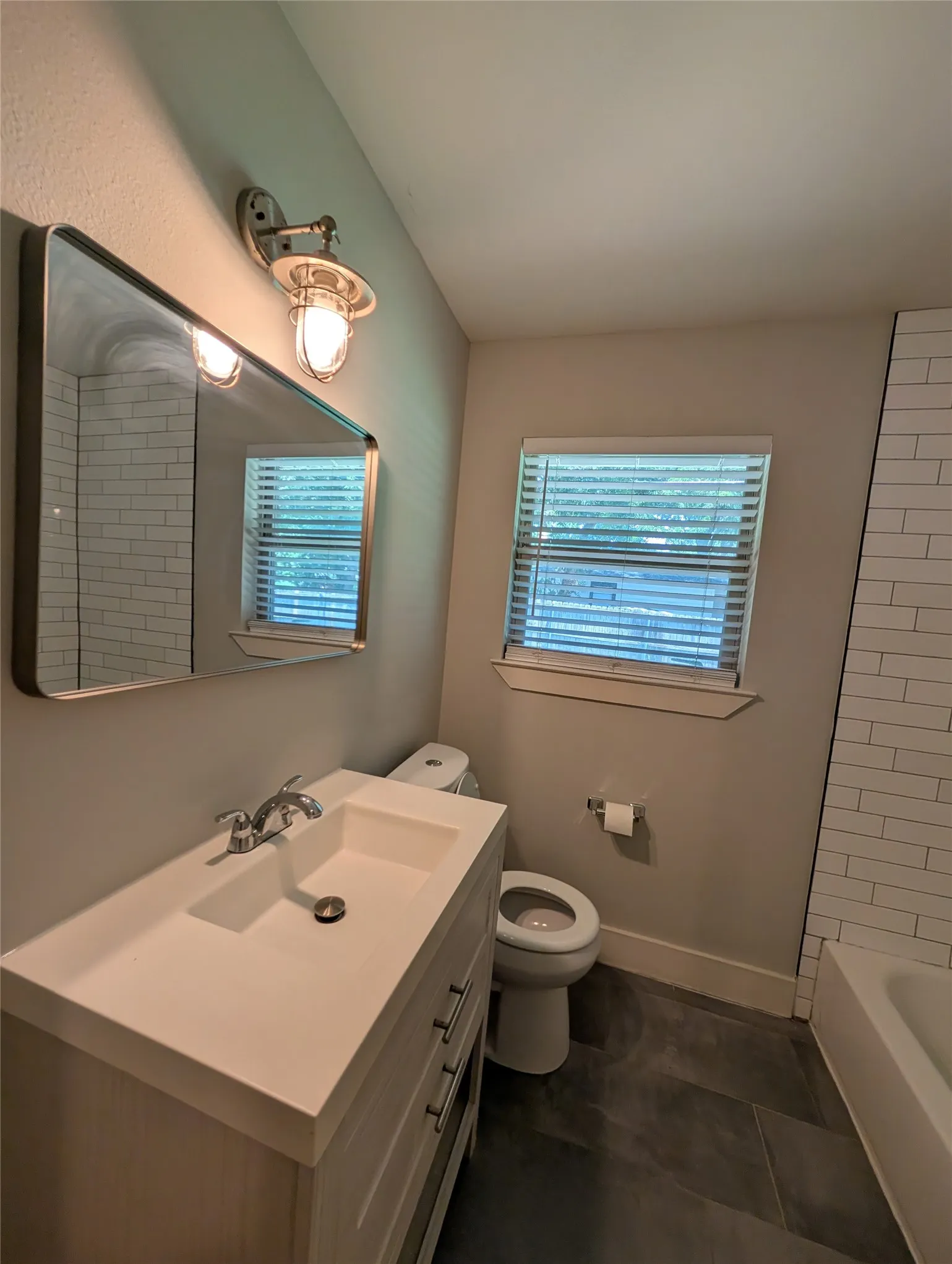 Single Family Residence For Rent in Dallas County , 11106 Visalia Drive, Dallas, Texas 75228, 4 Bedroom, 2 Bathroom, Garage spaces, 1,408 Sqft, built in 1953, mls#21351755, Real Estate Agent in Dallas, Homes For Rent in Dallas county, Homes For Rent in Dallas, Realtor in Dallas Texas, Real Estate Brokerage Independent Realty Texas, Luminita Cordes Realtor