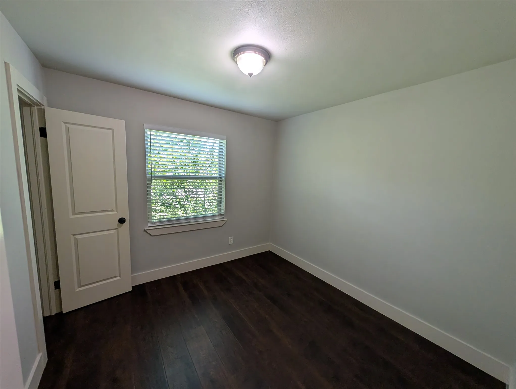 Single Family Residence For Rent in Dallas County , 11106 Visalia Drive, Dallas, Texas 75228, 4 Bedroom, 2 Bathroom, Garage spaces, 1,408 Sqft, built in 1953, mls#21351755, Real Estate Agent in Dallas, Homes For Rent in Dallas county, Homes For Rent in Dallas, Realtor in Dallas Texas, Real Estate Brokerage Independent Realty Texas, Luminita Cordes Realtor