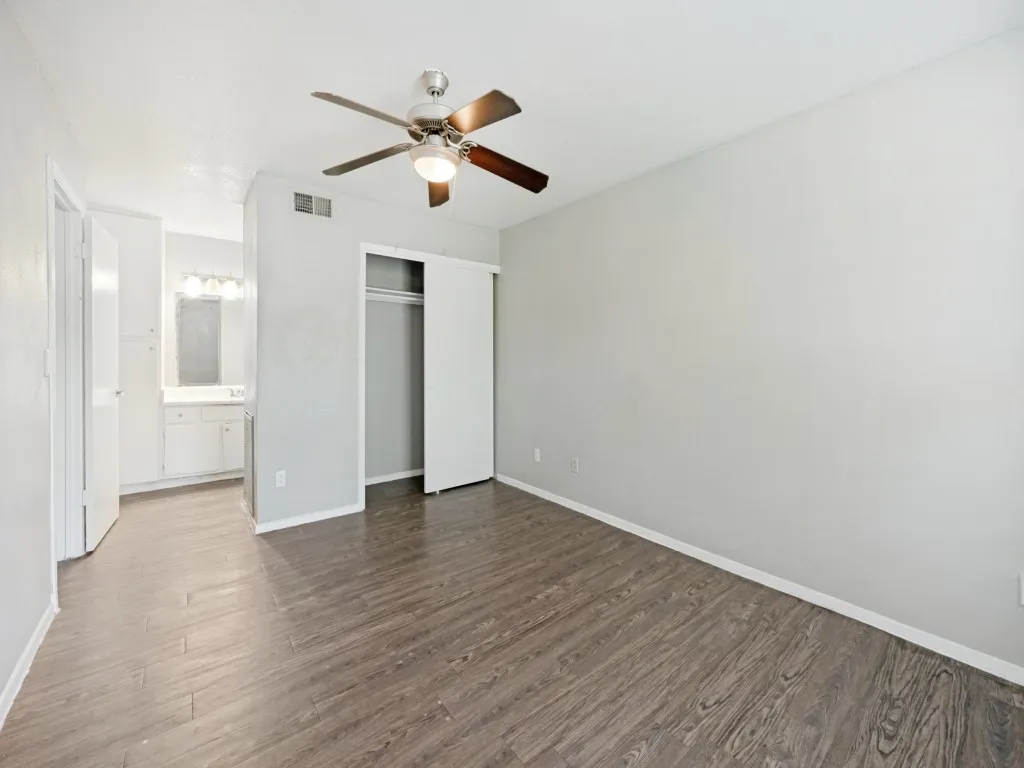 2nd floor bedroom