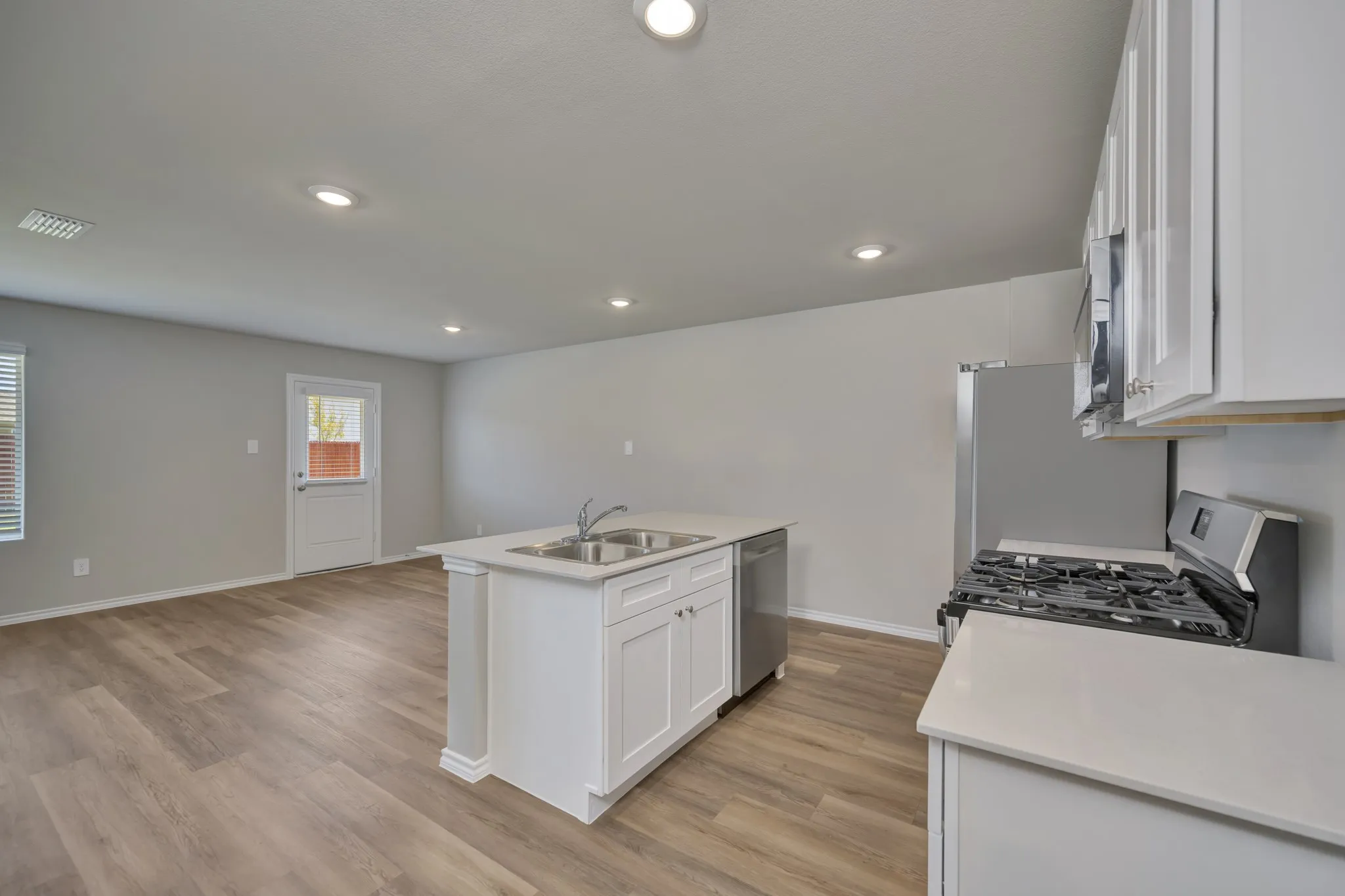 Single Family Residence For Rent in Denton County , 16756 Laguna Vista, Northlake, Texas 76247, 4 Bedroom, 2 Bathroom, 2 Garage spaces, 1,476 Sqft, built in 2026, mls#21351769, Real Estate Agent in Northlake, Homes For Rent in Denton county, Homes For Rent in Northlake, Realtor in Northlake Texas, Real Estate Brokerage Independent Realty Texas, Luminita Cordes Realtor