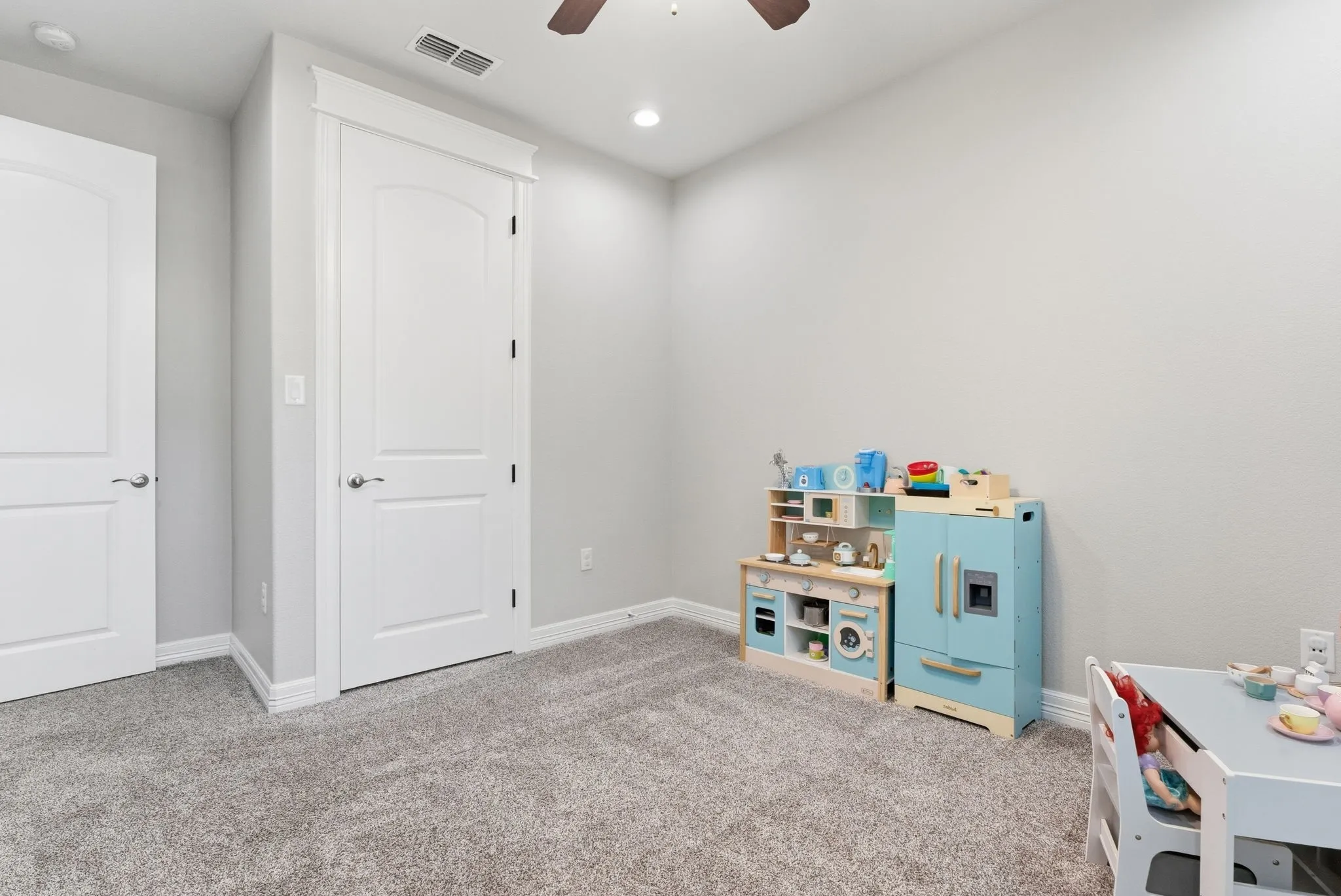 Single Family Residence For Sale in Smith County , 2513 Barton Creek Circle, Tyler, Texas 75703, 4 Bedroom, 2 Bathroom, 2 Garage spaces, 2,265 Sqft, built in 2017, mls#21349399, Real Estate Agent in Tyler, Homes For Sale in Smith county, Homes For Sale in Tyler, Realtor in Tyler Texas, Real Estate Brokerage Independent Realty Texas, Luminita Cordes Realtor