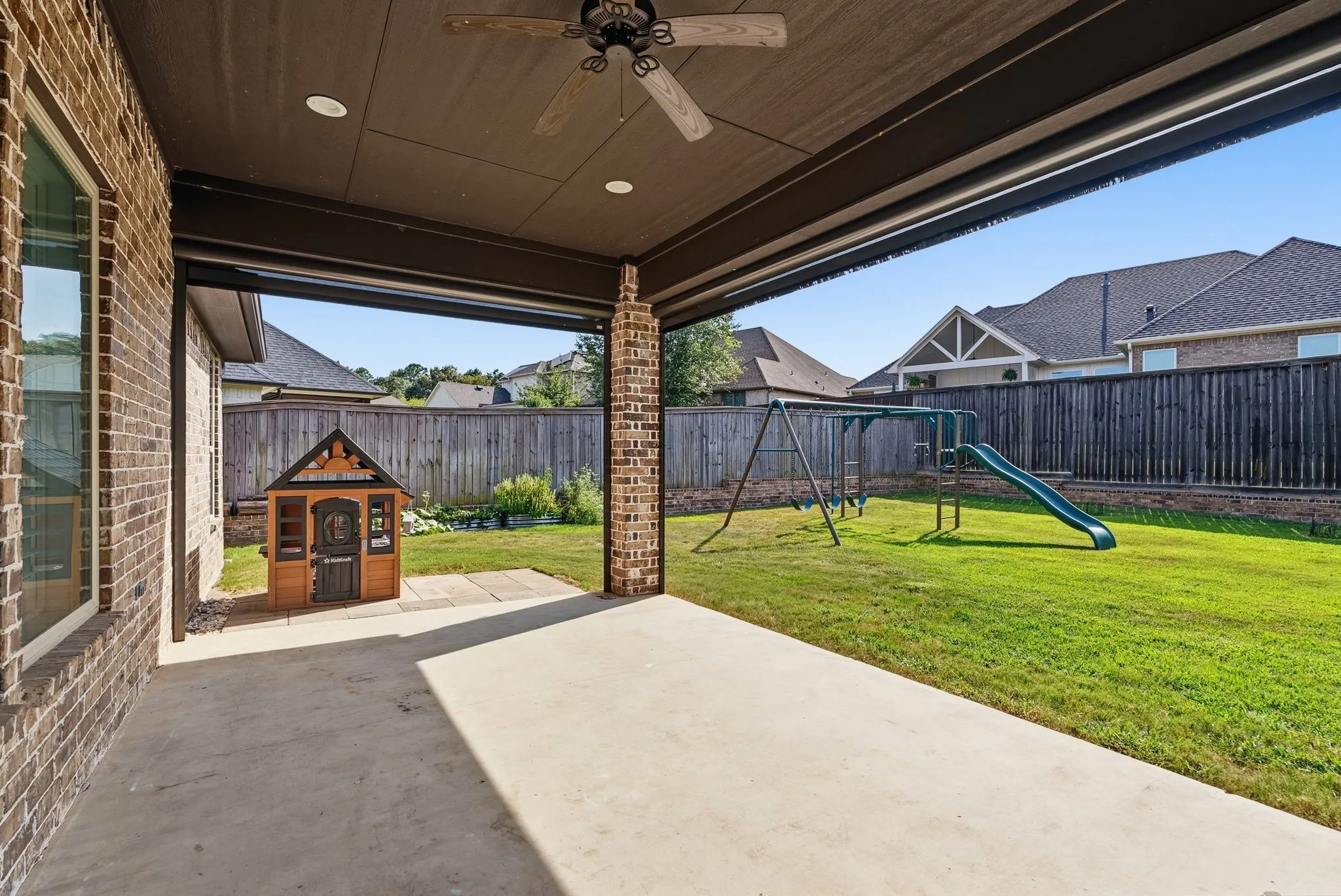 Single Family Residence For Sale in Smith County , 2513 Barton Creek Circle, Tyler, Texas 75703, 4 Bedroom, 2 Bathroom, 2 Garage spaces, 2,265 Sqft, built in 2017, mls#21349399, Real Estate Agent in Tyler, Homes For Sale in Smith county, Homes For Sale in Tyler, Realtor in Tyler Texas, Real Estate Brokerage Independent Realty Texas, Luminita Cordes Realtor