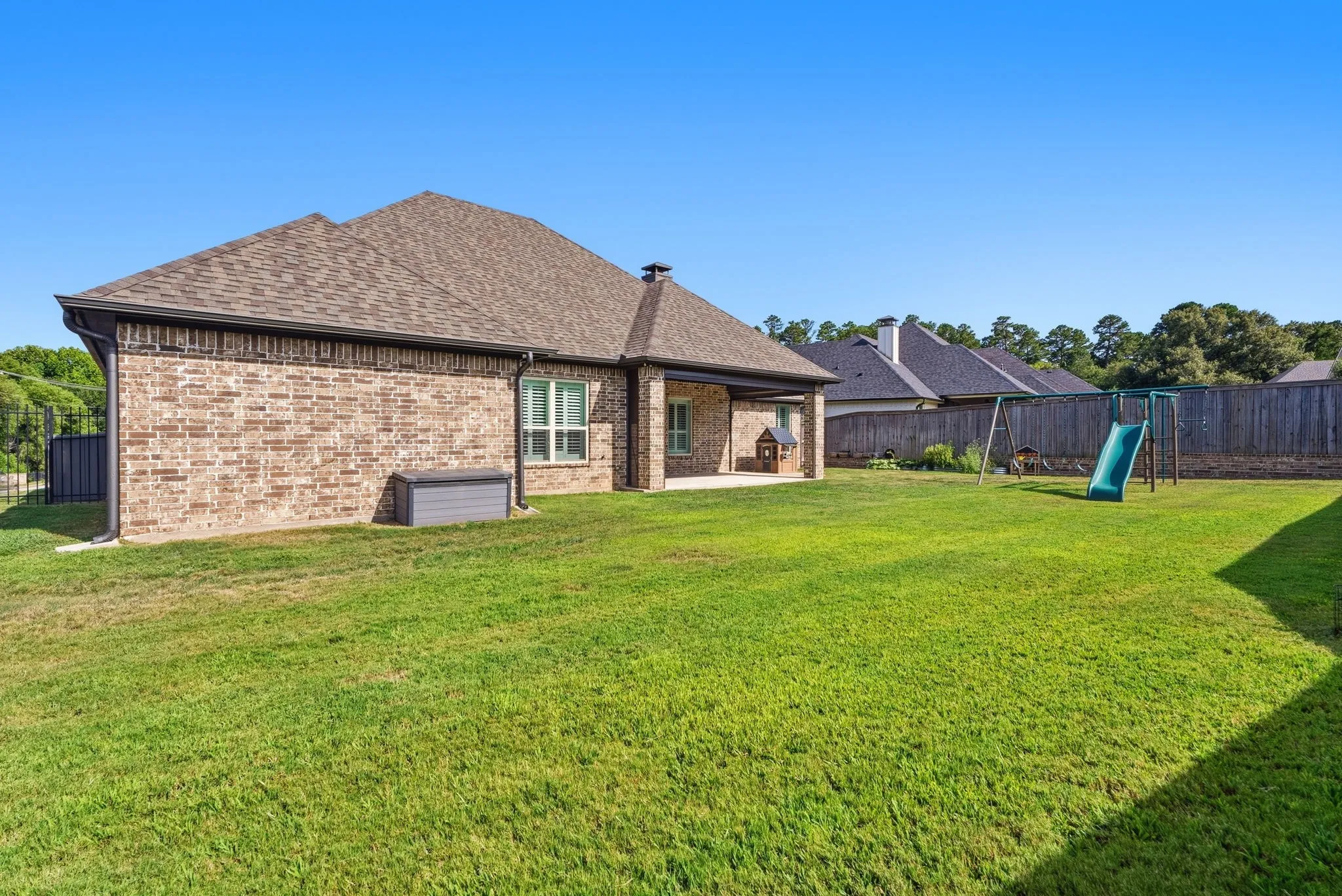 Single Family Residence For Sale in Smith County , 2513 Barton Creek Circle, Tyler, Texas 75703, 4 Bedroom, 2 Bathroom, 2 Garage spaces, 2,265 Sqft, built in 2017, mls#21349399, Real Estate Agent in Tyler, Homes For Sale in Smith county, Homes For Sale in Tyler, Realtor in Tyler Texas, Real Estate Brokerage Independent Realty Texas, Luminita Cordes Realtor