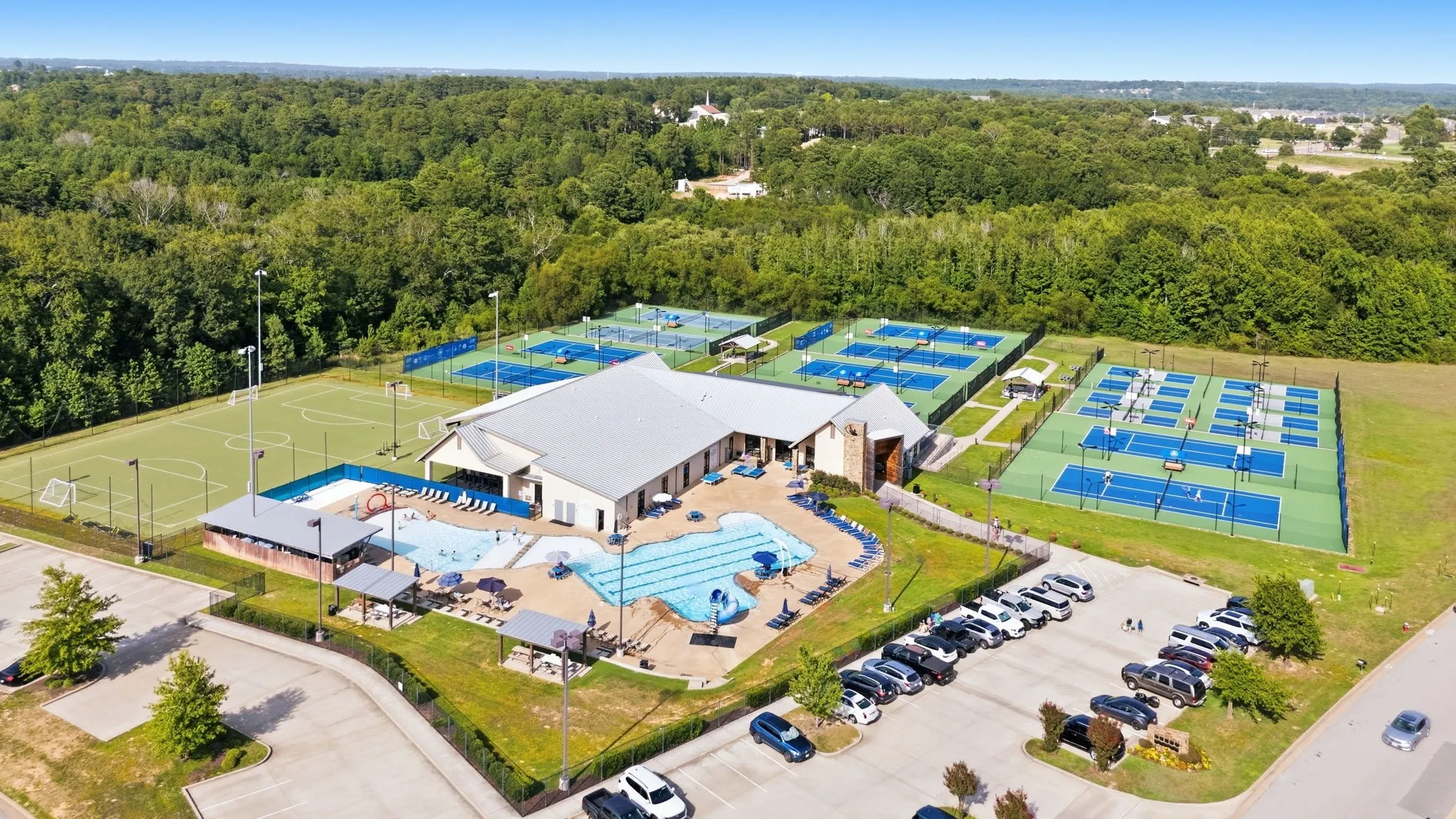 Single Family Residence For Sale in Smith County , 2513 Barton Creek Circle, Tyler, Texas 75703, 4 Bedroom, 2 Bathroom, 2 Garage spaces, 2,265 Sqft, built in 2017, mls#21349399, Real Estate Agent in Tyler, Homes For Sale in Smith county, Homes For Sale in Tyler, Realtor in Tyler Texas, Real Estate Brokerage Independent Realty Texas, Luminita Cordes Realtor