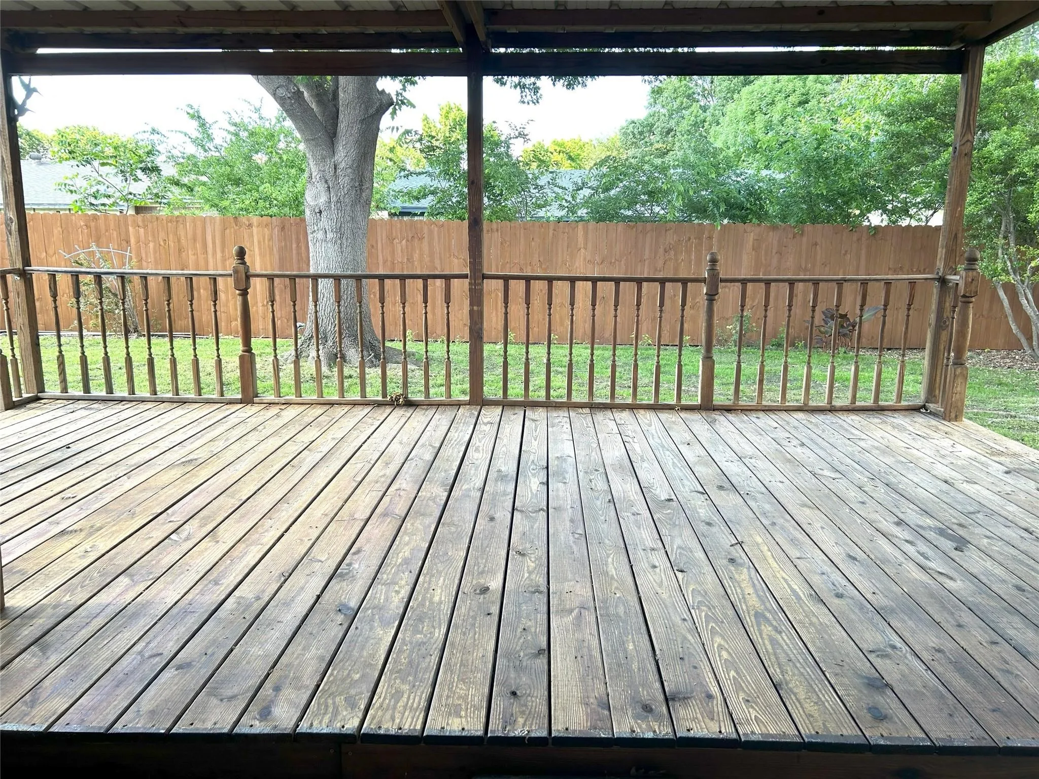 Single Family Residence For Rent in Tarrant County , 215 Springpark Drive, Arlington, Texas 76014, 3 Bedroom, 2 Bathroom, 2 Garage spaces, 2,137 Sqft, built in 1994, mls#21348071, Real Estate Agent in Arlington, Homes For Rent in Tarrant county, Homes For Rent in Arlington, Realtor in Arlington Texas, Real Estate Brokerage Independent Realty Texas, Luminita Cordes Realtor
