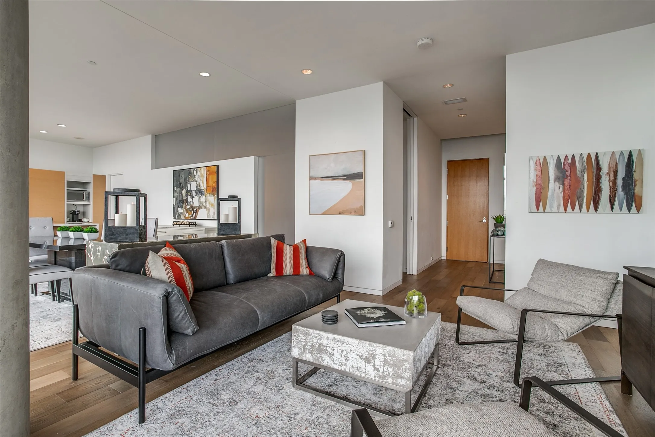 Condominium For Rent in Dallas County , 2430 Victory Park Lane 2607, Dallas, Texas 75219, 2 Bedroom, 3 Bathroom, 2 Garage spaces, 1,738 Sqft, built in 2004, mls#21351745, Real Estate Agent in Dallas, Homes For Rent in Dallas county, Homes For Rent in Dallas, Realtor in Dallas Texas, Real Estate Brokerage Independent Realty Texas, Luminita Cordes Realtor