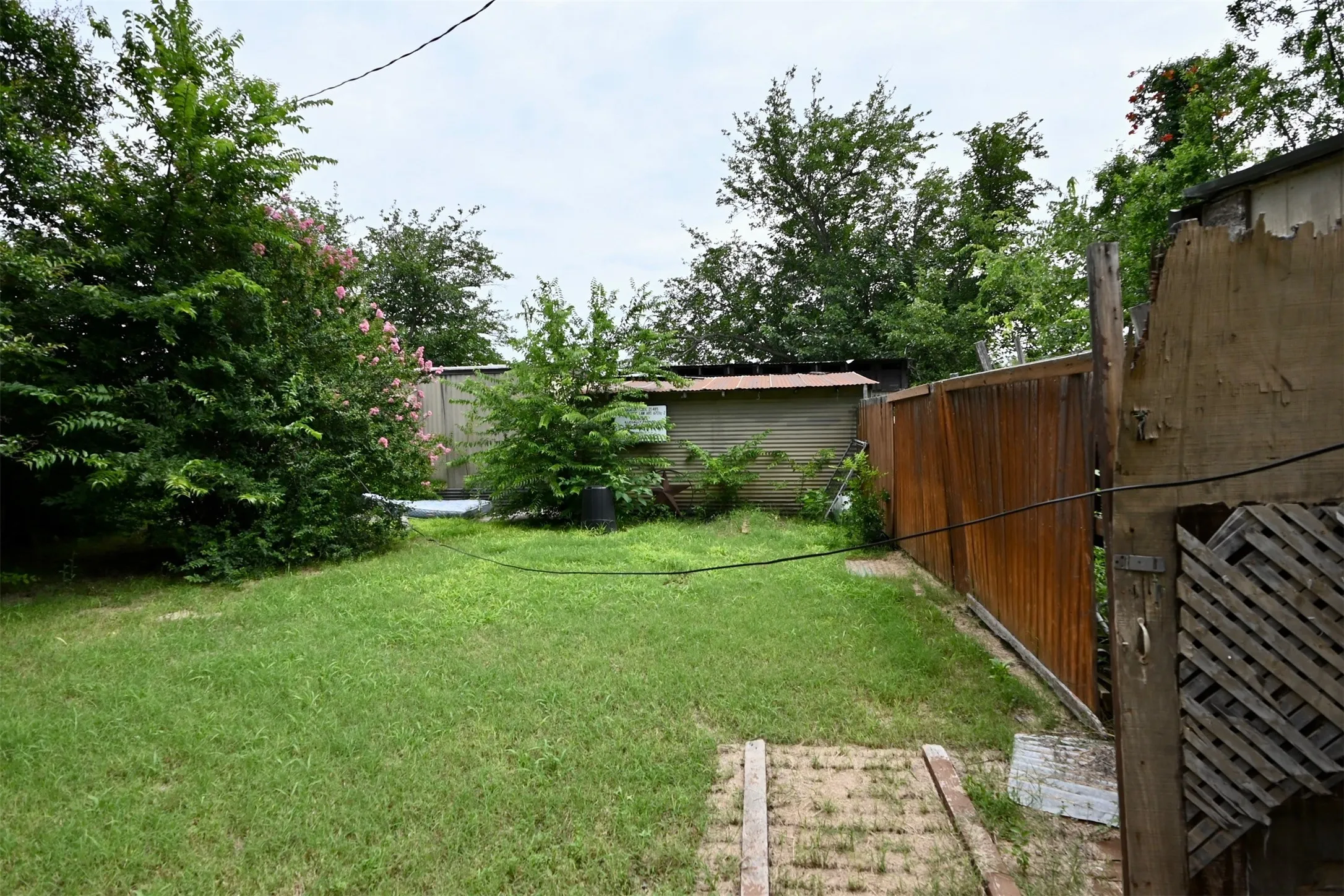 Mobile Home For Sale in Denton County , 4362 Sunset Circle, The Colony, Texas 75056, 1 Bedroom, 1 Bathroom, Garage spaces, 1,820 Sqft, built in 1984, Price $250,000, mls#21323462, Real Estate Agent in The Colony, Homes For Sale in Denton county, Homes For Sale in The Colony, Realtor in The Colony Texas, Real Estate Brokerage Independent Realty Texas, Luminita Cordes Realtor