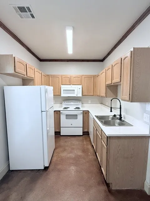 Triplex For Sale in Mc Lennan County , 1708 S 9th Street A B C, Waco, Texas 76706, 9 Bedroom, 6 Bathroom, Garage spaces, 4,399 Sqft, built in 2000, mls#21350650, Real Estate Agent in Waco, Homes For Sale in Mc Lennan county, Homes For Sale in Waco, Realtor in Waco Texas, Real Estate Brokerage Independent Realty Texas, Luminita Cordes Realtor