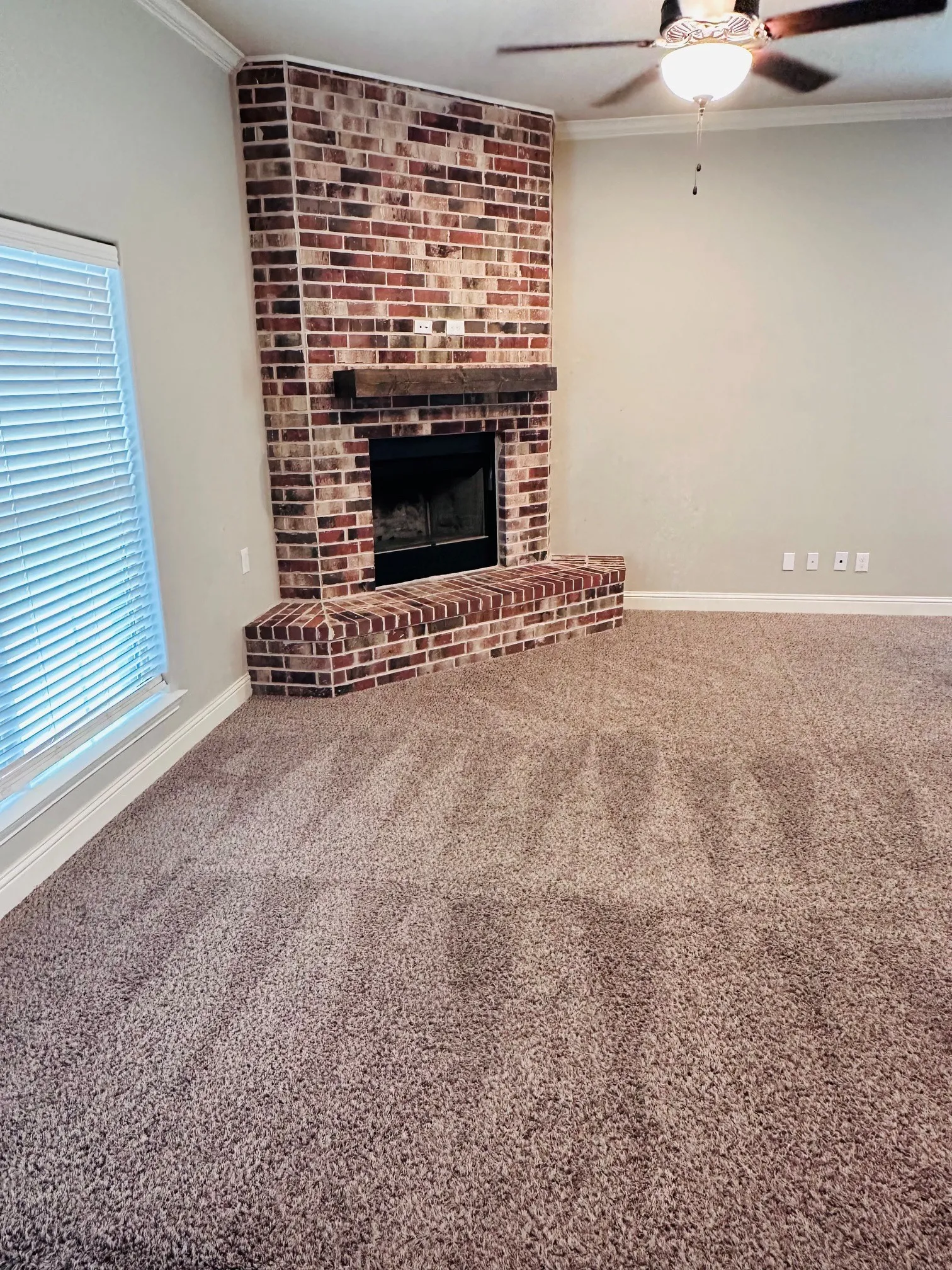 Single Family Residence For Rent in Grayson County , 1419 Ascot Avenue, Sherman, Texas 75092, 3 Bedroom, 2 Bathroom, 2 Garage spaces, 1,862 Sqft, built in 2020, mls#21351801, Real Estate Agent in Sherman, Homes For Rent in Grayson county, Homes For Rent in Sherman, Realtor in Sherman Texas, Real Estate Brokerage Independent Realty Texas, Luminita Cordes Realtor