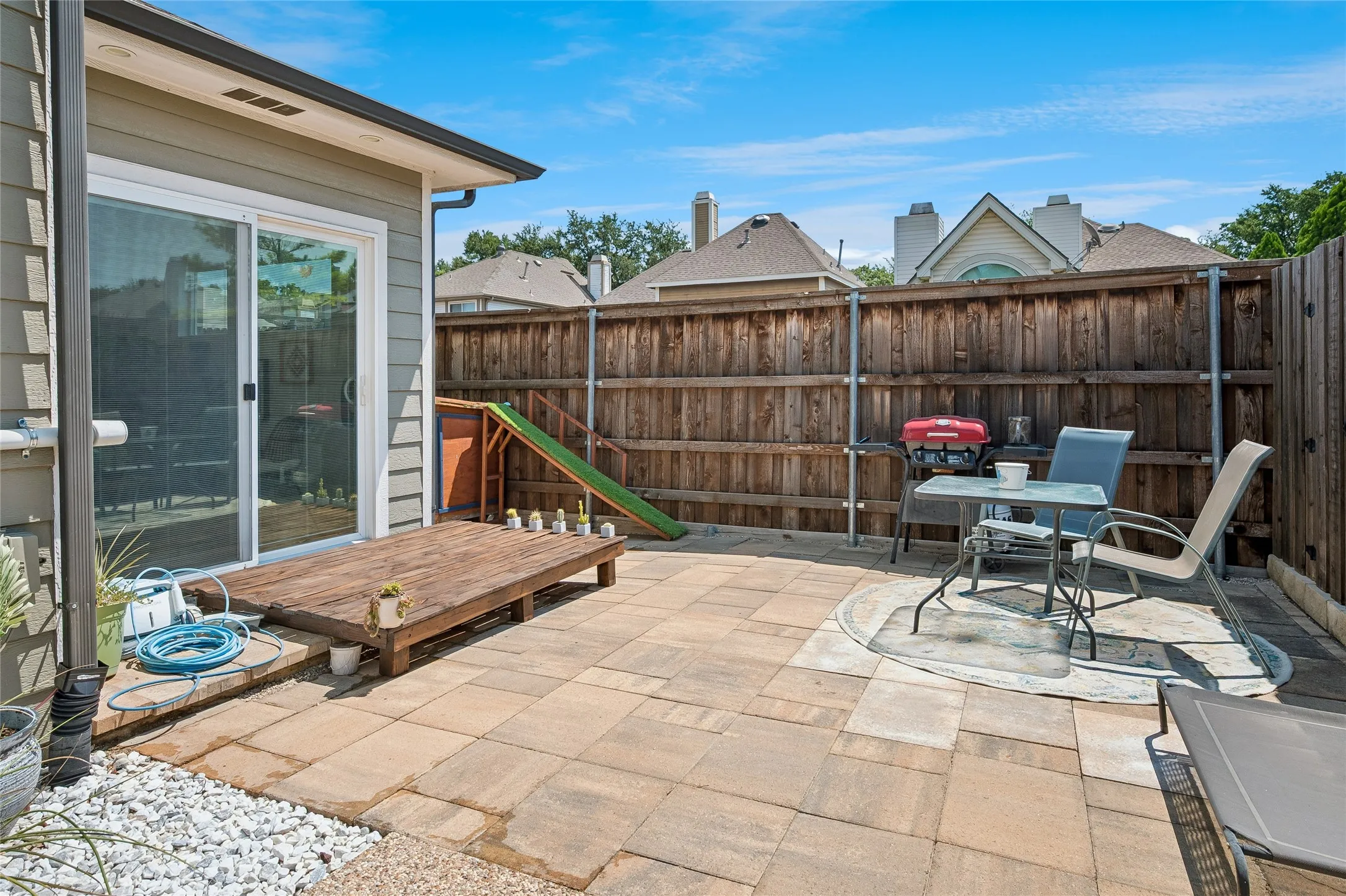 Single Family Residence For Sale in Dallas County , 408 Silverton Drive, Irving, Texas 75063, 4 Bedroom, 3 Bathroom, 2 Garage spaces, 2,256 Sqft, built in 1986, mls#21350931, Real Estate Agent in Irving, Homes For Sale in Dallas county, Homes For Sale in Irving, Realtor in Irving Texas, Real Estate Brokerage Independent Realty Texas, Luminita Cordes Realtor