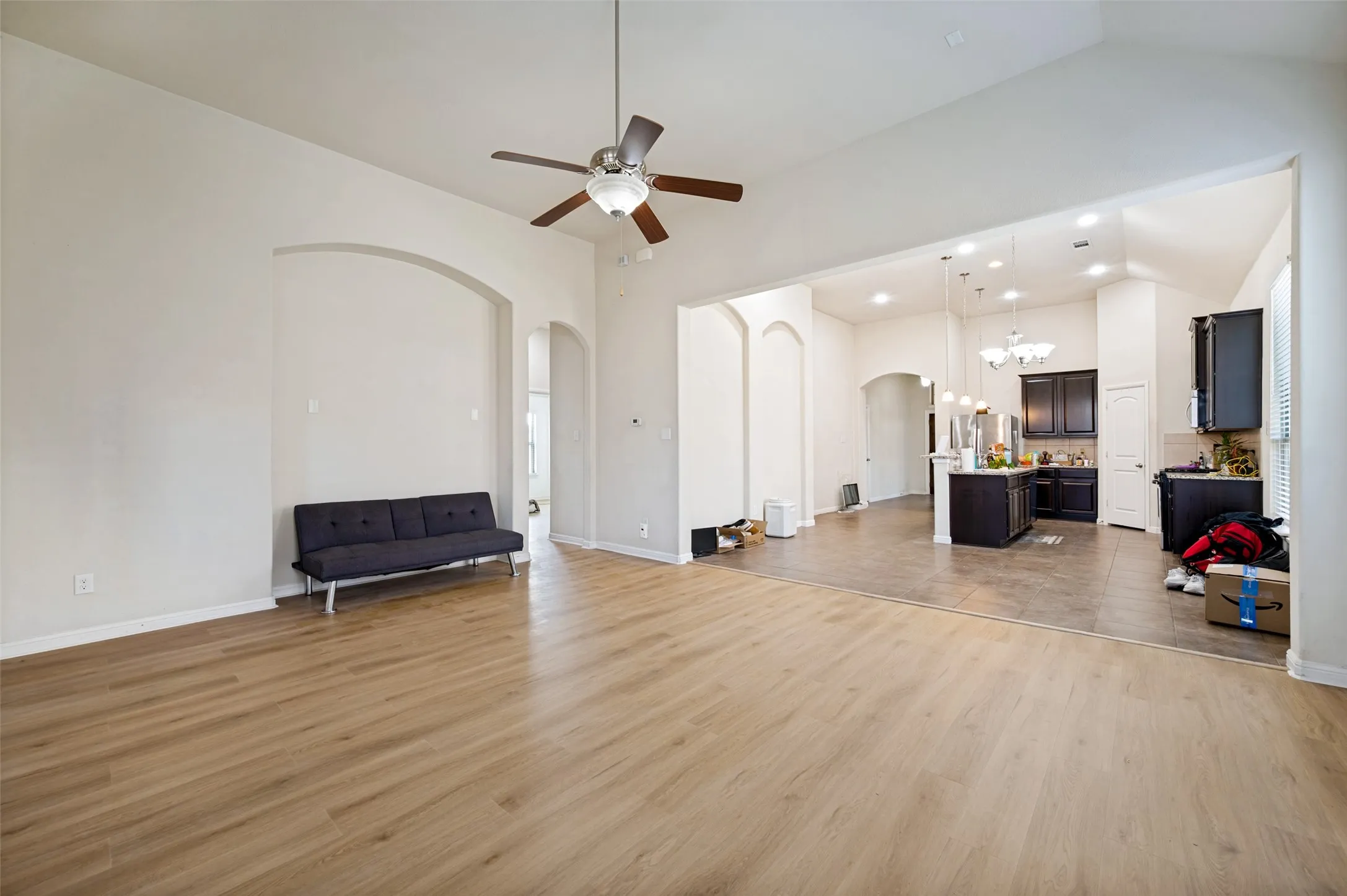 Single Family Residence For Rent in Denton County , 929 Green Coral Drive, Little Elm, Texas 75068, 4 Bedroom, 2 Bathroom, 2 Garage spaces, 2,175 Sqft, built in 2013, mls#21351579, Real Estate Agent in Little Elm, Homes For Rent in Denton county, Homes For Rent in Little Elm, Realtor in Little Elm Texas, Real Estate Brokerage Independent Realty Texas, Luminita Cordes Realtor
