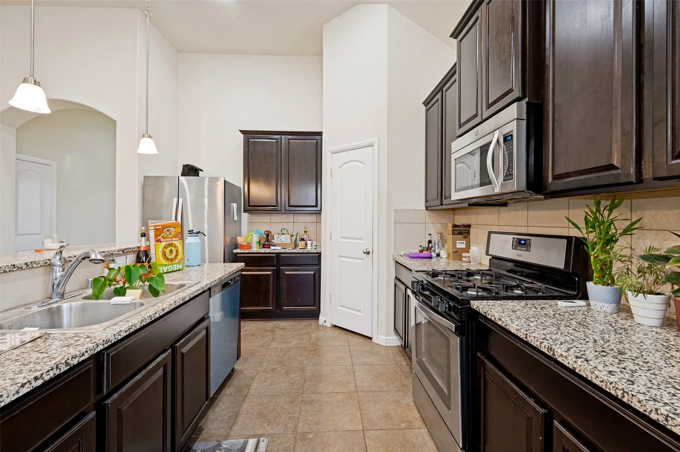 Single Family Residence For Rent in Denton County , 929 Green Coral Drive, Little Elm, Texas 75068, 4 Bedroom, 2 Bathroom, 2 Garage spaces, 2,175 Sqft, built in 2013, mls#21351579, Real Estate Agent in Little Elm, Homes For Rent in Denton county, Homes For Rent in Little Elm, Realtor in Little Elm Texas, Real Estate Brokerage Independent Realty Texas, Luminita Cordes Realtor