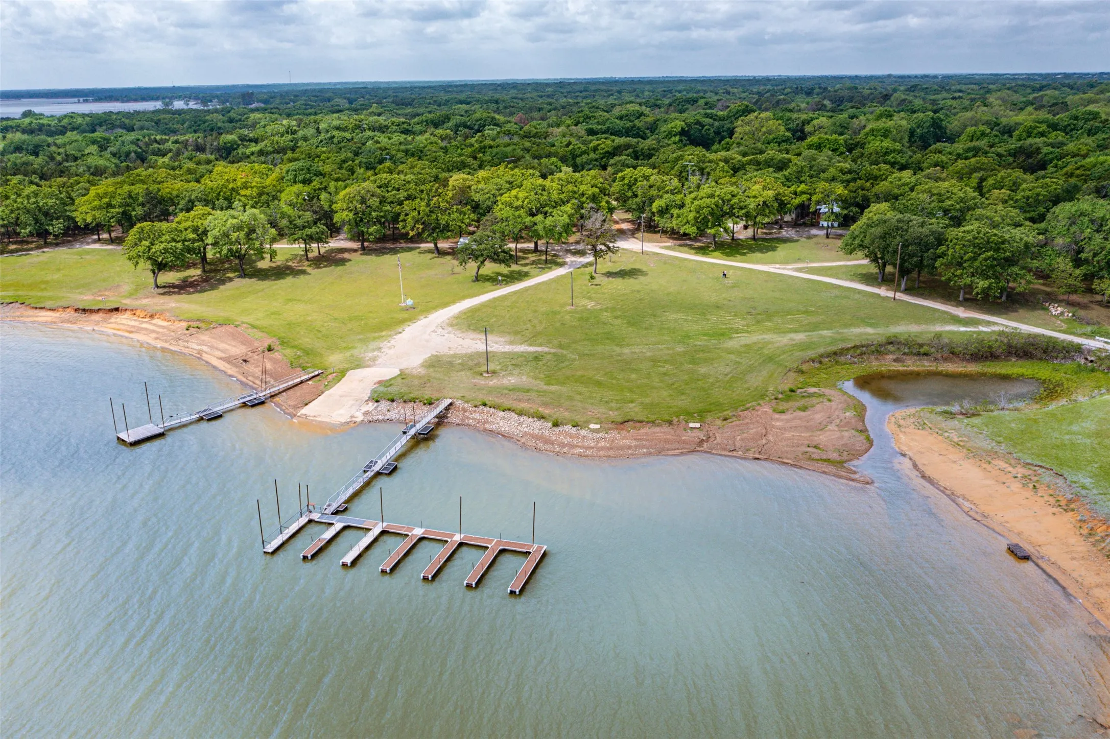 Cedar Point Club showcases community boat slips and a boat ramp