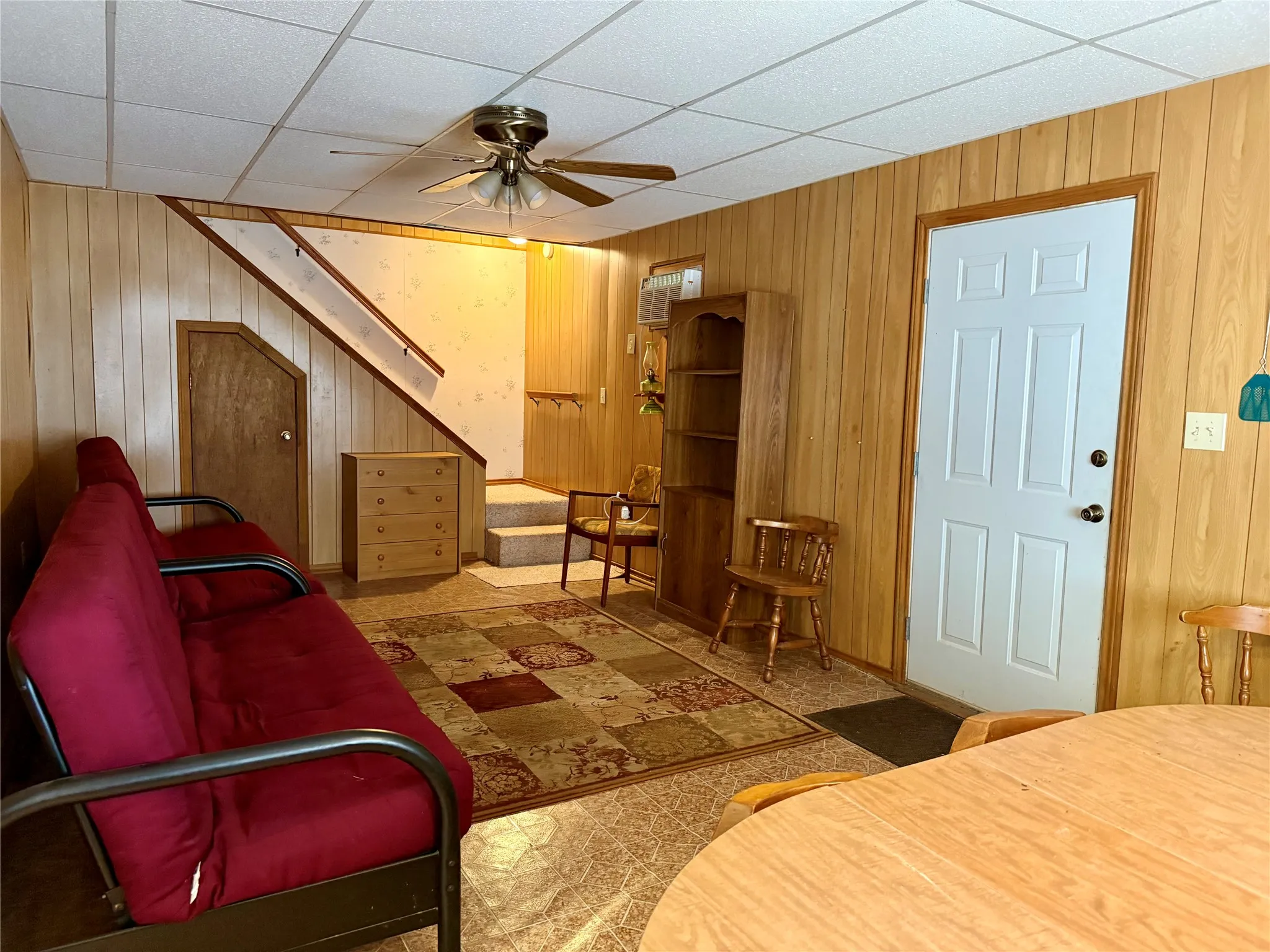 Single Family Residence For Sale in Grayson County , 301 Cedar Point Circle, Gordonville, Texas 76245, 1 Bedroom, 2 Bathrooms, Garage spaces, 1,360 Sqft, built in 1955, Price $132,000, mls#21351714, Real Estate Agent in Gordonville, Homes For Sale in Grayson county, Homes For Sale in Gordonville, Realtor in Gordonville Texas, Real Estate Brokerage Independent Realty Texas, Luminita Cordes Realtor