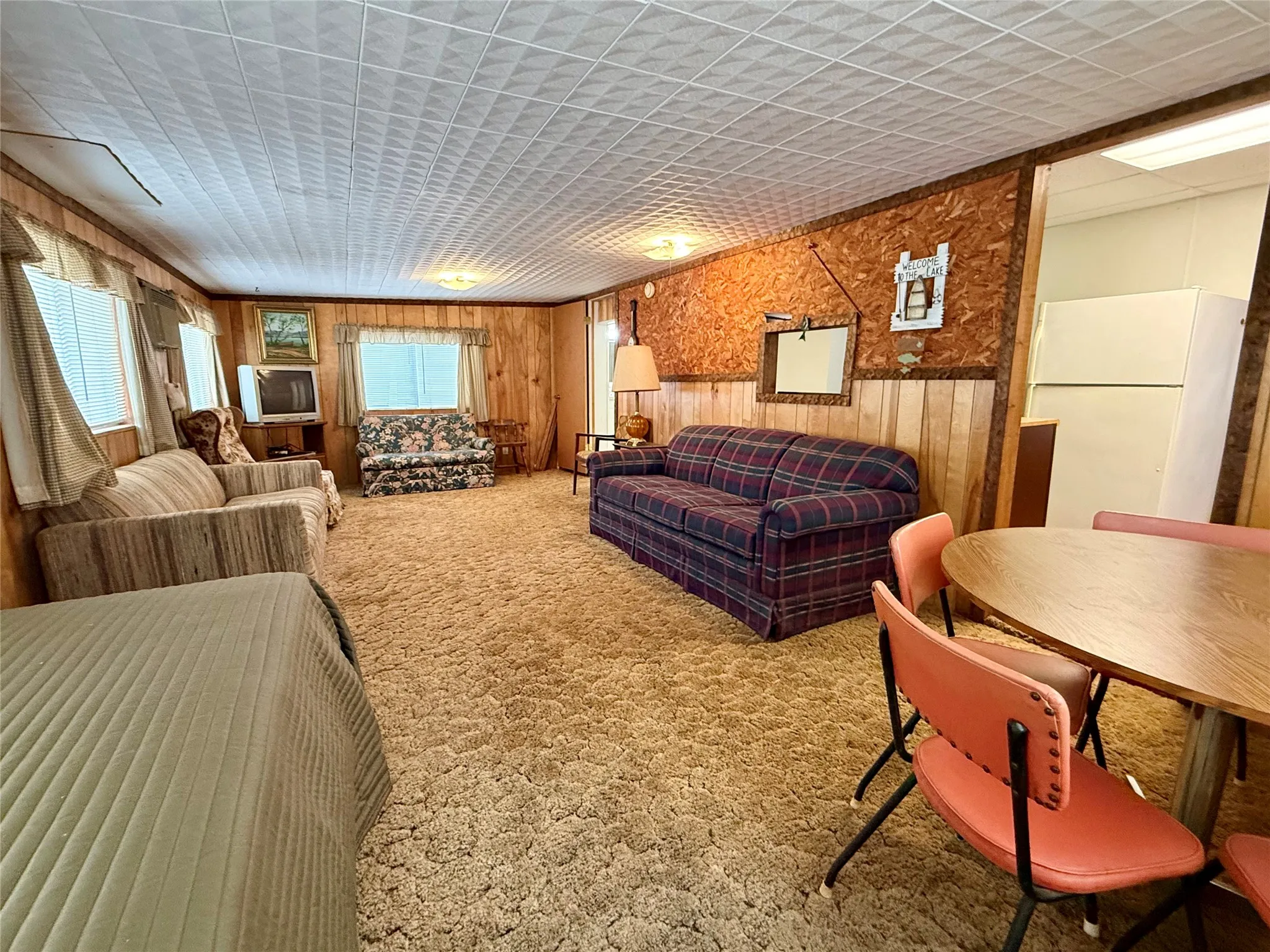 Single Family Residence For Sale in Grayson County , 301 Cedar Point Circle, Gordonville, Texas 76245, 1 Bedroom, 2 Bathrooms, Garage spaces, 1,360 Sqft, built in 1955, Price $132,000, mls#21351714, Real Estate Agent in Gordonville, Homes For Sale in Grayson county, Homes For Sale in Gordonville, Realtor in Gordonville Texas, Real Estate Brokerage Independent Realty Texas, Luminita Cordes Realtor