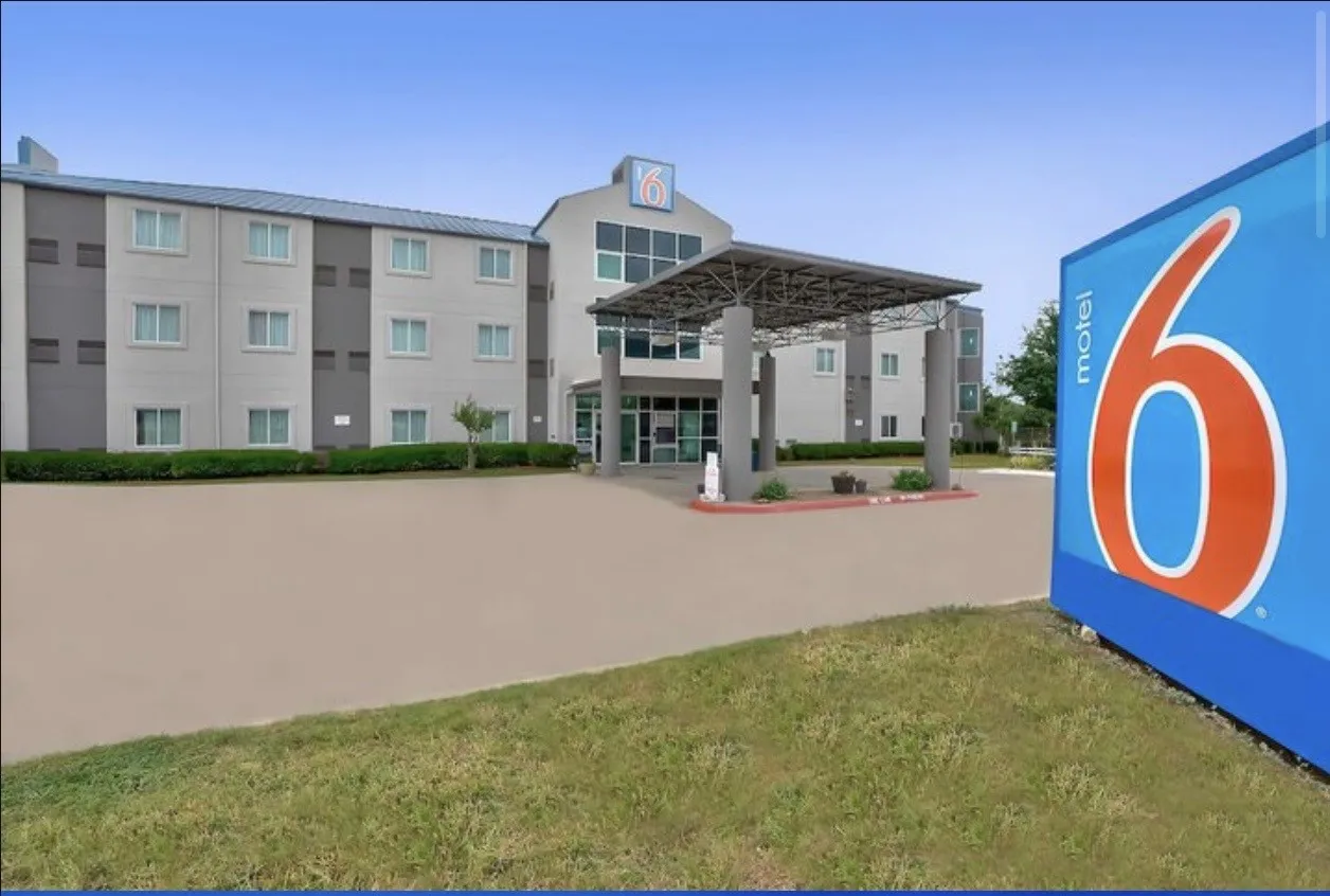 Hotel/Motel For Sale in Tarrant County , 8601 Benbrook Boulevard, Benbrook, Texas 76126, 0, 0, Garage spaces, 0 Sqft, built in 1999, Price $6,000,000, mls#21351807, Real Estate Agent in Benbrook, Homes For Sale in Tarrant county, Homes For Sale in Benbrook, Realtor in Benbrook Texas, Real Estate Brokerage Independent Realty Texas, Luminita Cordes Realtor