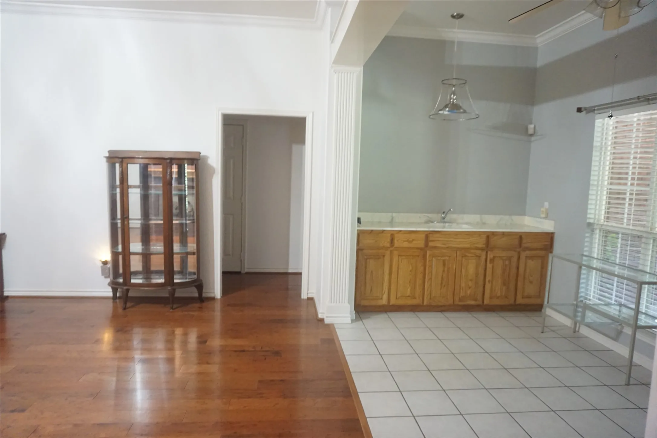 Single Family Residence For Sale in Grayson County , 610 S Lillis Lane, Denison, Texas 75020, 3 Bedrooms, 3 Bathrooms, 2 Garage spaces, 3,352 Sqft, built in 2002, Price $579,900, mls#21350527, Real Estate Agent in Denison, Homes For Sale in Grayson county, Homes For Sale in Denison, Realtor in Denison Texas, Real Estate Brokerage Independent Realty Texas, Luminita Cordes Realtor