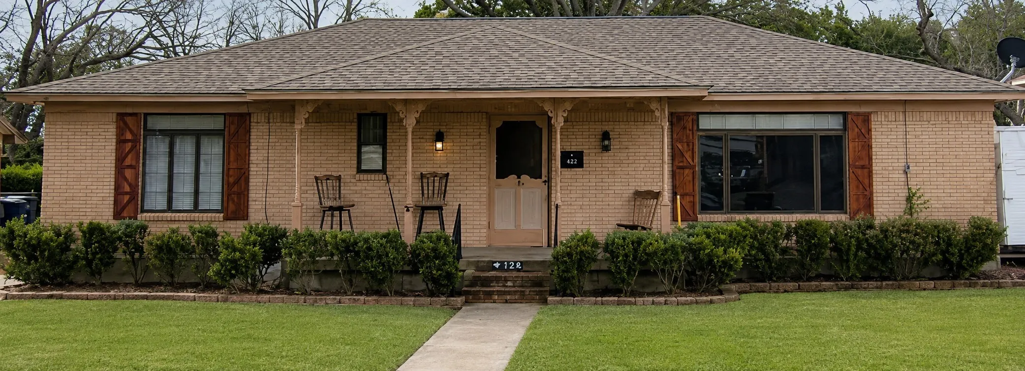 Single Family Residence For Sale in Dallas County , 134 Laurel Lane, Lancaster, Texas 75134, 3 Bedrooms, 2 Bathrooms, 1 Garage spaces, 1,323 Sqft, built in 1957, Price $220,000, mls#21346248, Real Estate Agent in Lancaster, Homes For Sale in Dallas county, Homes For Sale in Lancaster, Realtor in Lancaster Texas, Real Estate Brokerage Independent Realty Texas, Luminita Cordes Realtor