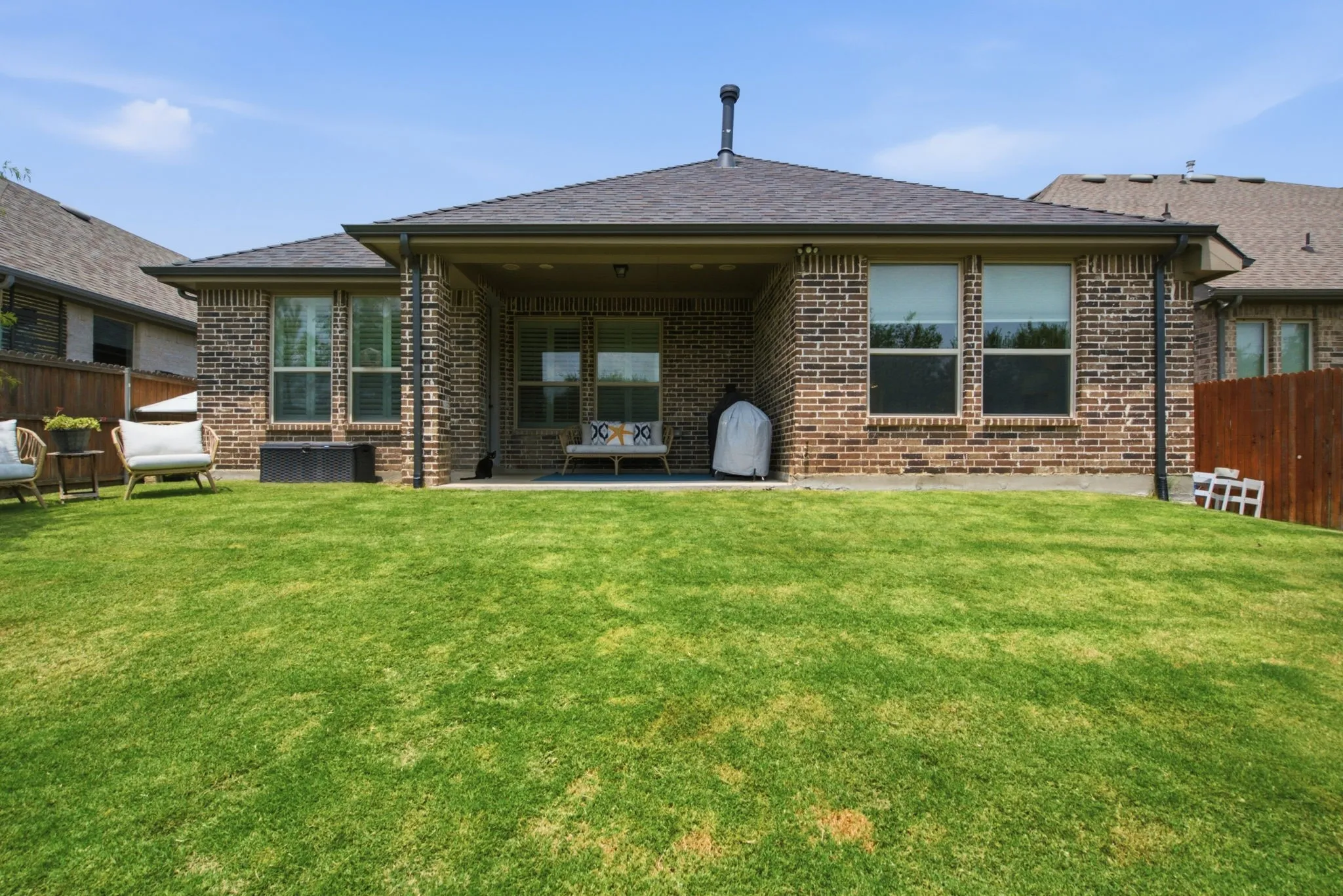 Single Family Residence For Sale in Parker County , 14925 Belclaire Avenue, Aledo, Texas 76008, 3 Bedroom, 2 Bathroom, 2 Garage spaces, 2,317 Sqft, built in 2018, mls#21350961, Real Estate Agent in Aledo, Homes For Sale in Parker county, Homes For Sale in Aledo, Realtor in Aledo Texas, Real Estate Brokerage Independent Realty Texas, Luminita Cordes Realtor