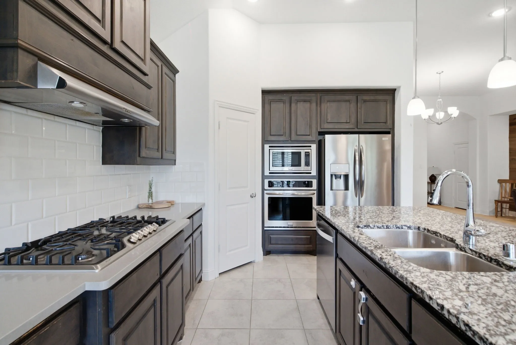 Single Family Residence For Sale in Parker County , 14925 Belclaire Avenue, Aledo, Texas 76008, 3 Bedroom, 2 Bathroom, 2 Garage spaces, 2,317 Sqft, built in 2018, mls#21350961, Real Estate Agent in Aledo, Homes For Sale in Parker county, Homes For Sale in Aledo, Realtor in Aledo Texas, Real Estate Brokerage Independent Realty Texas, Luminita Cordes Realtor