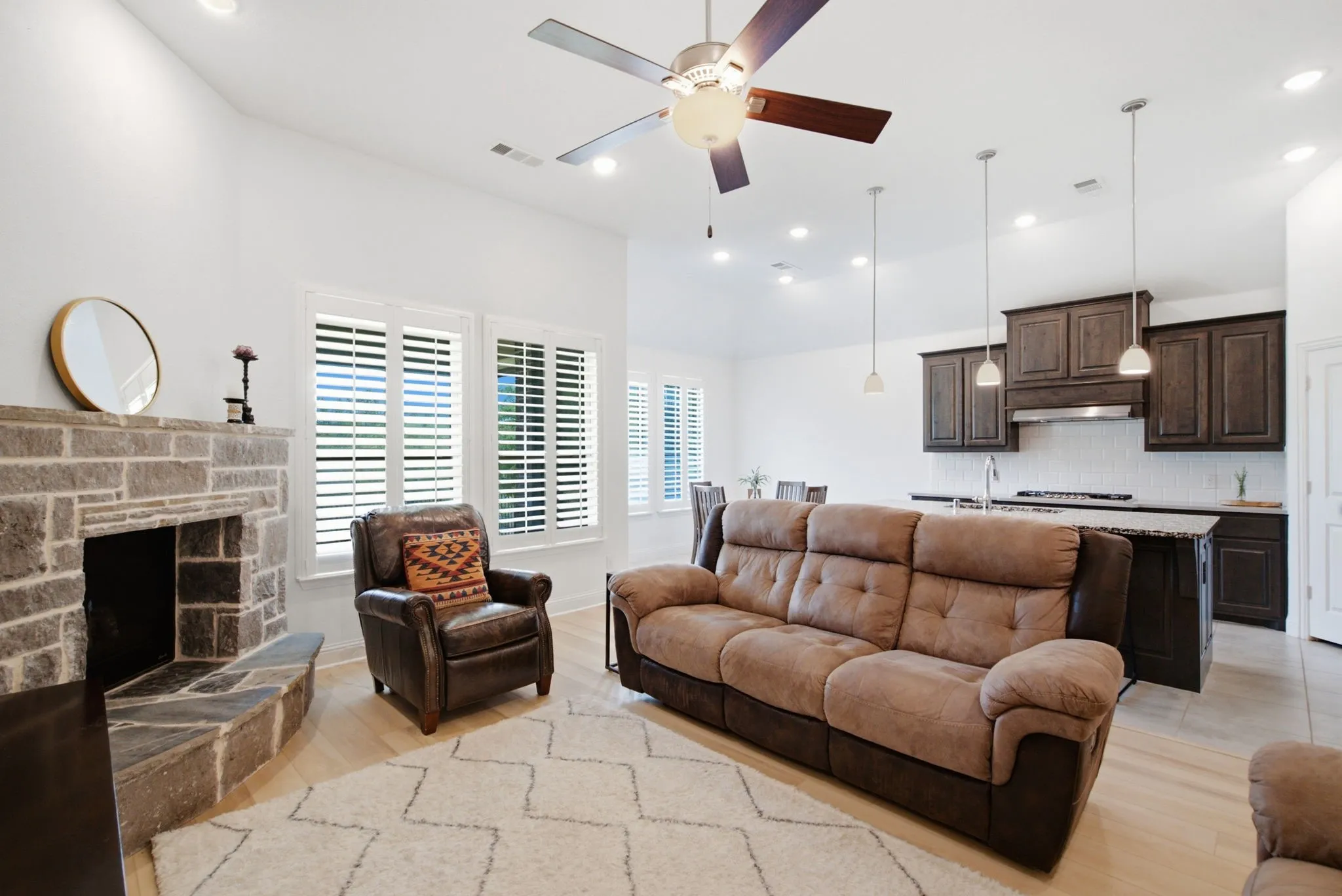 Single Family Residence For Sale in Parker County , 14925 Belclaire Avenue, Aledo, Texas 76008, 3 Bedroom, 2 Bathroom, 2 Garage spaces, 2,317 Sqft, built in 2018, mls#21350961, Real Estate Agent in Aledo, Homes For Sale in Parker county, Homes For Sale in Aledo, Realtor in Aledo Texas, Real Estate Brokerage Independent Realty Texas, Luminita Cordes Realtor