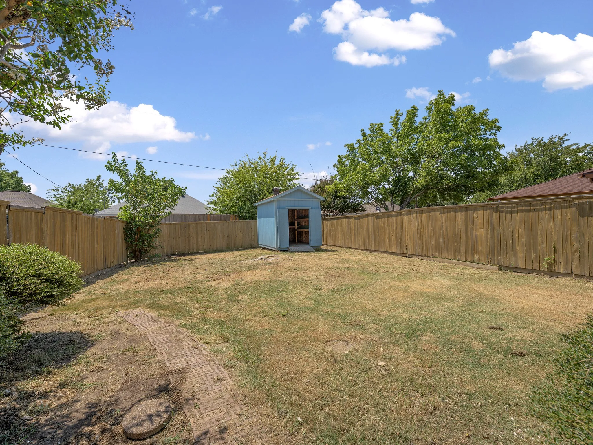 Single Family Residence For Sale in Collin County , 1404 Sheppard Lane, Wylie, Texas 75098, 3 Bedroom, 2 Bathroom, 2 Garage spaces, 1,161 Sqft, built in 1987, mls#21350696, Real Estate Agent in Wylie, Homes For Sale in Collin county, Homes For Sale in Wylie, Realtor in Wylie Texas, Real Estate Brokerage Independent Realty Texas, Luminita Cordes Realtor