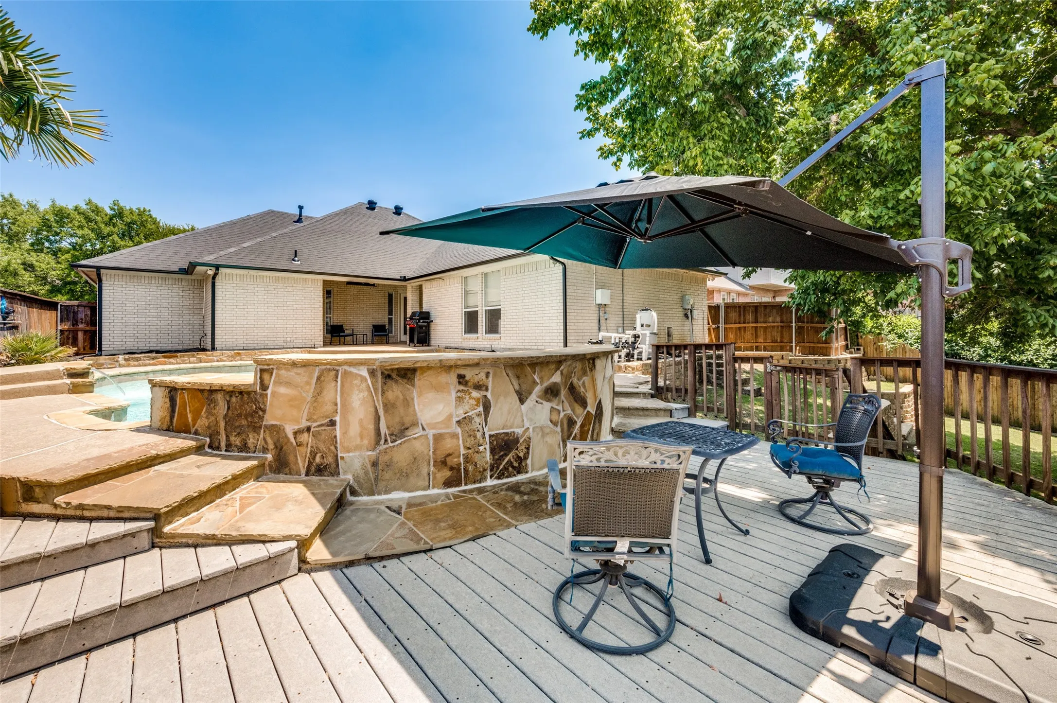 Single Family Residence For Sale in Tarrant County , 5104 Independence Avenue, Arlington, Texas 76017, 4 Bedroom, 3 Bathroom, 2 Garage spaces, 1,985 Sqft, built in 1998, mls#21350843, Real Estate Agent in Arlington, Homes For Sale in Tarrant county, Homes For Sale in Arlington, Realtor in Arlington Texas, Real Estate Brokerage Independent Realty Texas, Luminita Cordes Realtor