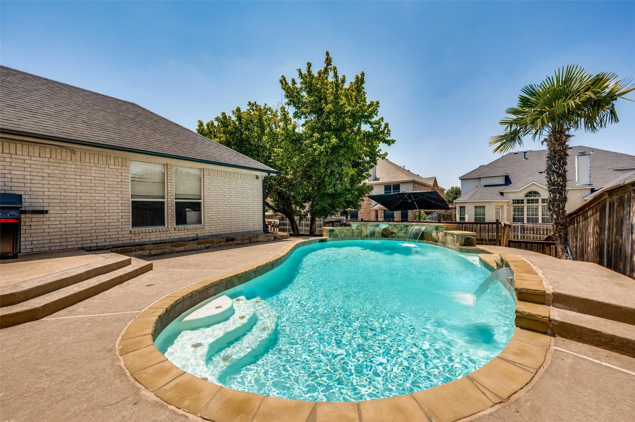 Single Family Residence For Sale in Tarrant County , 5104 Independence Avenue, Arlington, Texas 76017, 4 Bedroom, 3 Bathroom, 2 Garage spaces, 1,985 Sqft, built in 1998, mls#21350843, Real Estate Agent in Arlington, Homes For Sale in Tarrant county, Homes For Sale in Arlington, Realtor in Arlington Texas, Real Estate Brokerage Independent Realty Texas, Luminita Cordes Realtor