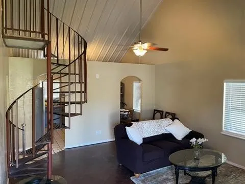 Single Family Residence For Sale in Erath County , 606 E Clifton Street, Stephenville, Texas 76401, 3 Bedroom, 3 Bathroom, Garage spaces, 1,320 Sqft, built in 2013, mls#21348892, Real Estate Agent in Stephenville, Homes For Sale in Erath county, Homes For Sale in Stephenville, Realtor in Stephenville Texas, Real Estate Brokerage Independent Realty Texas, Luminita Cordes Realtor