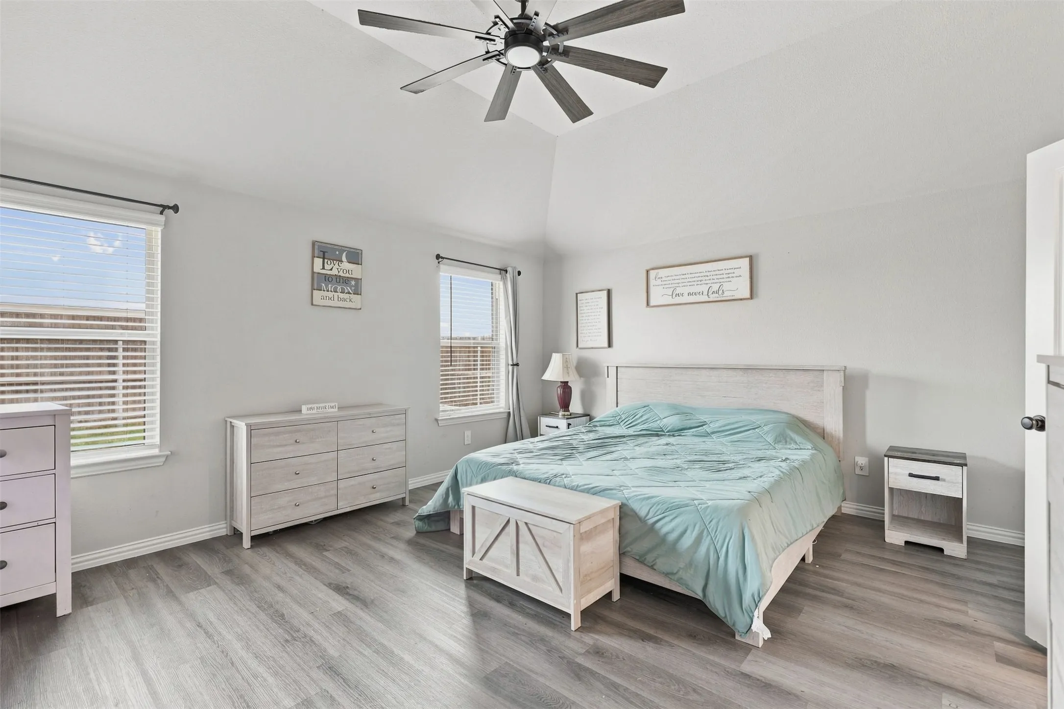 Single Family Residence For Sale in Tarrant County , 632 Steerman Court, Saginaw, Texas 76179, 4 Bedroom, 3 Bathroom, 2 Garage spaces, 2,151 Sqft, built in 2021, mls#21350558, Real Estate Agent in Saginaw, Homes For Sale in Tarrant county, Homes For Sale in Saginaw, Realtor in Saginaw Texas, Real Estate Brokerage Independent Realty Texas, Luminita Cordes Realtor