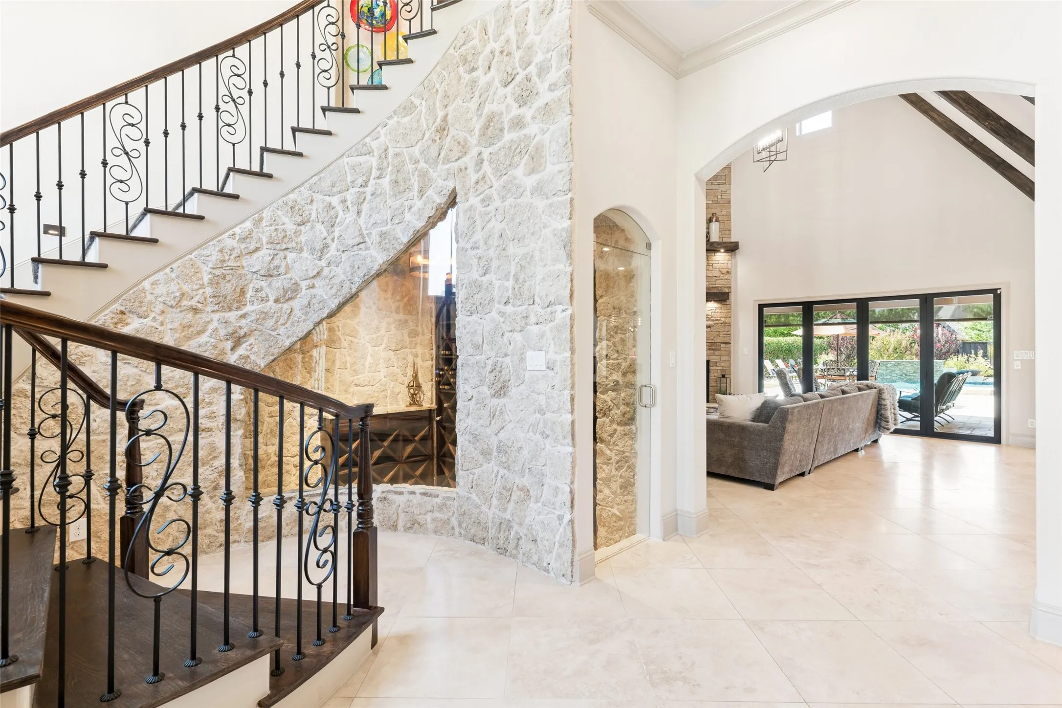 Single Family Residence For Sale in Tarrant County , 809 Lyndsey Way, Colleyville, Texas 76034, 6 Bedroom, 6 Bathroom, 4 Garage spaces, 5,470 Sqft, built in 2017, mls#21337340, Real Estate Agent in Colleyville, Homes For Sale in Tarrant county, Homes For Sale in Colleyville, Realtor in Colleyville Texas, Real Estate Brokerage Independent Realty Texas, Luminita Cordes Realtor
