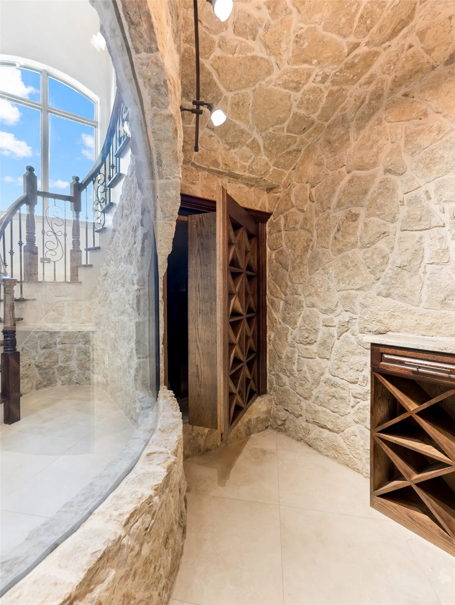 Single Family Residence For Sale in Tarrant County , 809 Lyndsey Way, Colleyville, Texas 76034, 6 Bedroom, 6 Bathroom, 4 Garage spaces, 5,470 Sqft, built in 2017, mls#21337340, Real Estate Agent in Colleyville, Homes For Sale in Tarrant county, Homes For Sale in Colleyville, Realtor in Colleyville Texas, Real Estate Brokerage Independent Realty Texas, Luminita Cordes Realtor