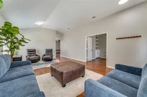 Single Family Residence For Rent in Collin County , 9308 Yorktown Street, Mc Kinney, Texas 75071, 4 Bedroom, 2 Bathroom, 2 Garage spaces, 2,065 Sqft, built in 2001, mls#21351851, Real Estate Agent in Mc Kinney, Homes For Rent in Collin county, Homes For Rent in Mc Kinney, Realtor in Mc Kinney Texas, Real Estate Brokerage Independent Realty Texas, Luminita Cordes Realtor