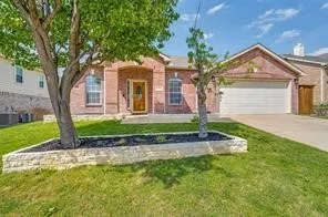 Single Family Residence For Rent in Collin County , 9308 Yorktown Street, Mc Kinney, Texas 75071, 4 Bedroom, 2 Bathroom, 2 Garage spaces, 2,065 Sqft, built in 2001, mls#21351851, Real Estate Agent in Mc Kinney, Homes For Rent in Collin county, Homes For Rent in Mc Kinney, Realtor in Mc Kinney Texas, Real Estate Brokerage Independent Realty Texas, Luminita Cordes Realtor