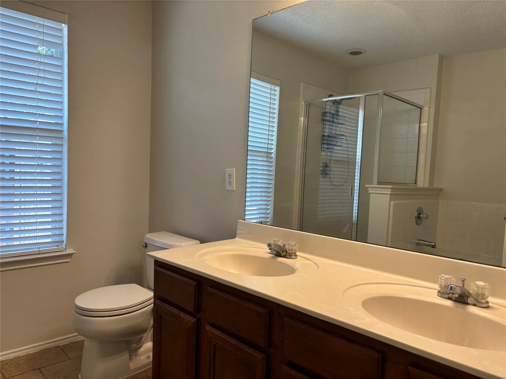 Single Family Residence For Rent in Denton County , 1657 S Knight Trail, Little Elm, Texas 75036, 3 Bedroom, 2 Bathroom, 2 Garage spaces, 1,571 Sqft, built in 2005, mls#21351858, Real Estate Agent in Little Elm, Homes For Rent in Denton county, Homes For Rent in Little Elm, Realtor in Little Elm Texas, Real Estate Brokerage Independent Realty Texas, Luminita Cordes Realtor