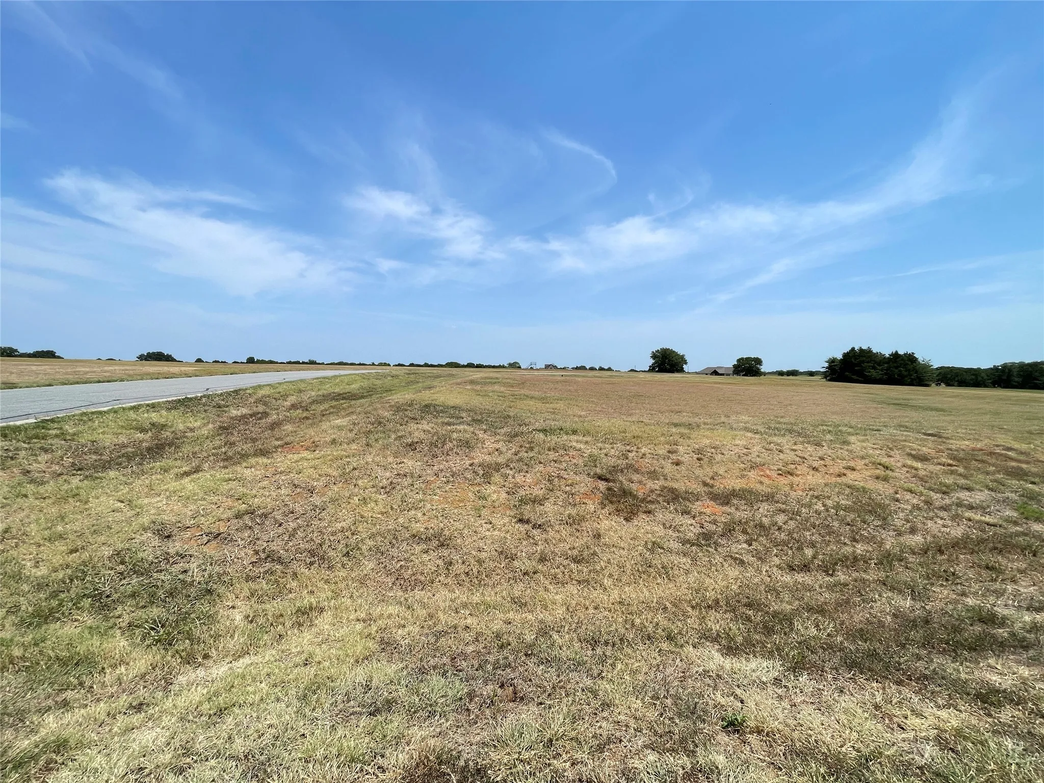 Unimproved Land For Sale in Grayson County , 432 Pasadera Circle, Gordonville, Texas 76245, 0, 0, Garage spaces, 0 Sqft, built in 0, Price $40,000, mls#21351826, Real Estate Agent in Gordonville, Homes For Sale in Grayson county, Homes For Sale in Gordonville, Realtor in Gordonville Texas, Real Estate Brokerage Independent Realty Texas, Luminita Cordes Realtor