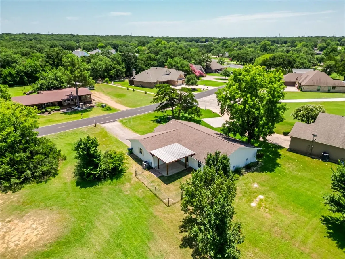Single Family Residence For Sale in Cooke County , 104 Pontiac Drive, Lake Kiowa, Texas 76240, 3 Bedrooms, 2 Bathrooms, 2 Garage spaces, 1,515 Sqft, built in 1975, Price $405,000, mls#21341011, Real Estate Agent in Lake Kiowa, Homes For Sale in Cooke county, Homes For Sale in Lake Kiowa, Realtor in Lake Kiowa Texas, Real Estate Brokerage Independent Realty Texas, Luminita Cordes Realtor