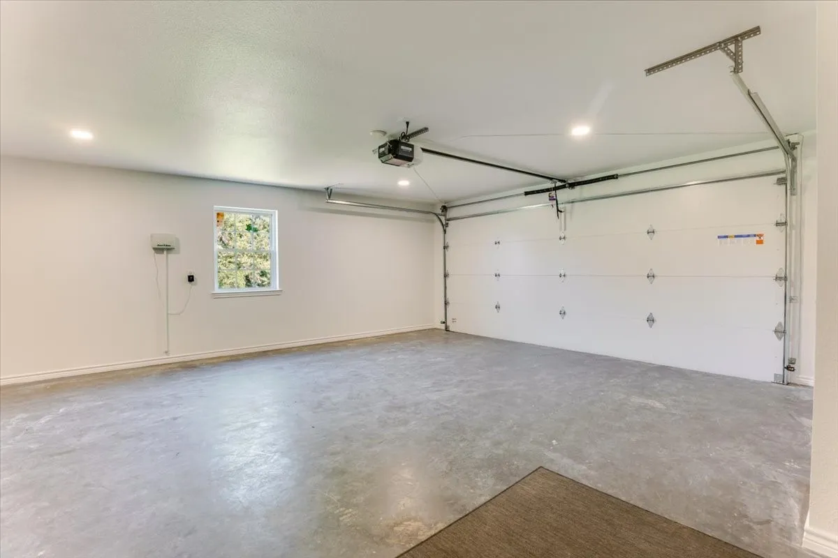 Single Family Residence For Sale in Cooke County , 104 Pontiac Drive, Lake Kiowa, Texas 76240, 3 Bedrooms, 2 Bathrooms, 2 Garage spaces, 1,515 Sqft, built in 1975, Price $405,000, mls#21341011, Real Estate Agent in Lake Kiowa, Homes For Sale in Cooke county, Homes For Sale in Lake Kiowa, Realtor in Lake Kiowa Texas, Real Estate Brokerage Independent Realty Texas, Luminita Cordes Realtor