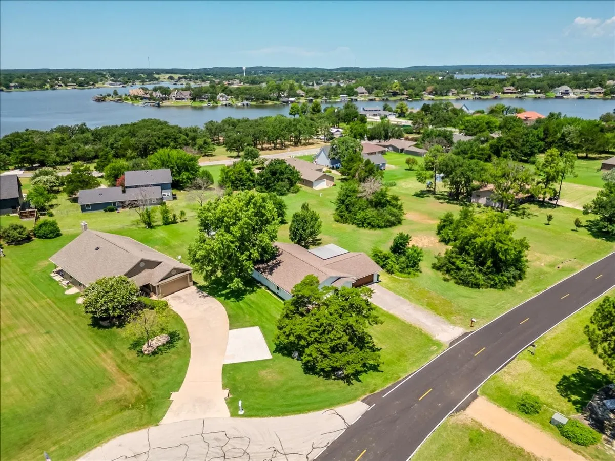 Single Family Residence For Sale in Cooke County , 104 Pontiac Drive, Lake Kiowa, Texas 76240, 3 Bedrooms, 2 Bathrooms, 2 Garage spaces, 1,515 Sqft, built in 1975, Price $405,000, mls#21341011, Real Estate Agent in Lake Kiowa, Homes For Sale in Cooke county, Homes For Sale in Lake Kiowa, Realtor in Lake Kiowa Texas, Real Estate Brokerage Independent Realty Texas, Luminita Cordes Realtor