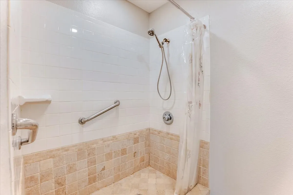 Single Family Residence For Sale in Cooke County , 104 Pontiac Drive, Lake Kiowa, Texas 76240, 3 Bedrooms, 2 Bathrooms, 2 Garage spaces, 1,515 Sqft, built in 1975, Price $405,000, mls#21341011, Real Estate Agent in Lake Kiowa, Homes For Sale in Cooke county, Homes For Sale in Lake Kiowa, Realtor in Lake Kiowa Texas, Real Estate Brokerage Independent Realty Texas, Luminita Cordes Realtor