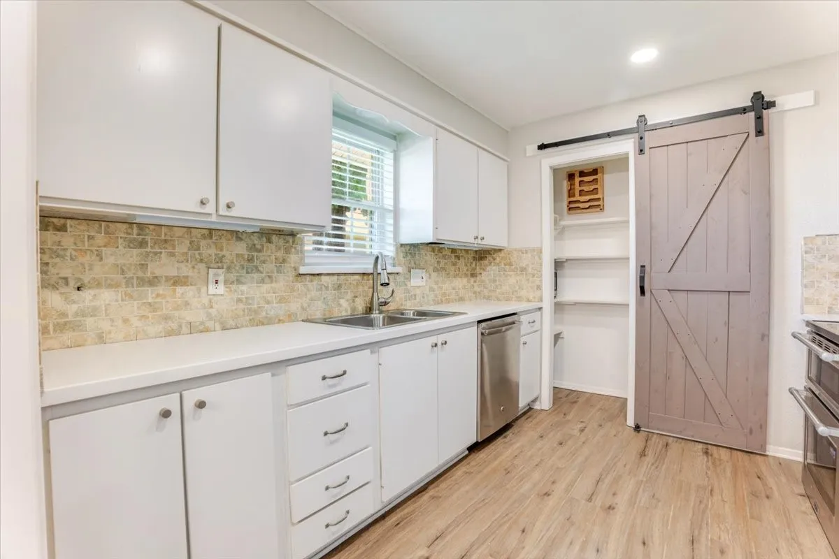 Single Family Residence For Sale in Cooke County , 104 Pontiac Drive, Lake Kiowa, Texas 76240, 3 Bedrooms, 2 Bathrooms, 2 Garage spaces, 1,515 Sqft, built in 1975, Price $405,000, mls#21341011, Real Estate Agent in Lake Kiowa, Homes For Sale in Cooke county, Homes For Sale in Lake Kiowa, Realtor in Lake Kiowa Texas, Real Estate Brokerage Independent Realty Texas, Luminita Cordes Realtor