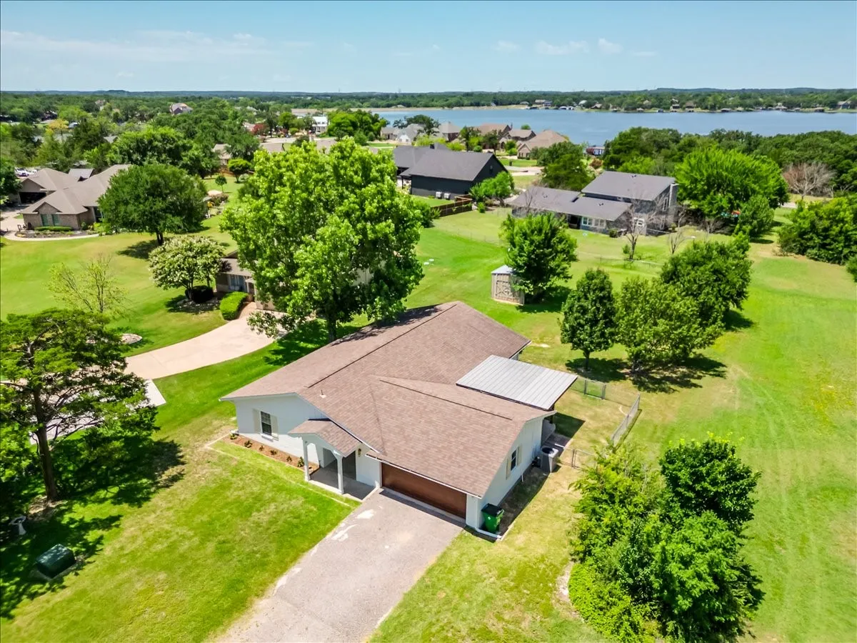 Single Family Residence For Sale in Cooke County , 104 Pontiac Drive, Lake Kiowa, Texas 76240, 3 Bedrooms, 2 Bathrooms, 2 Garage spaces, 1,515 Sqft, built in 1975, Price $405,000, mls#21341011, Real Estate Agent in Lake Kiowa, Homes For Sale in Cooke county, Homes For Sale in Lake Kiowa, Realtor in Lake Kiowa Texas, Real Estate Brokerage Independent Realty Texas, Luminita Cordes Realtor