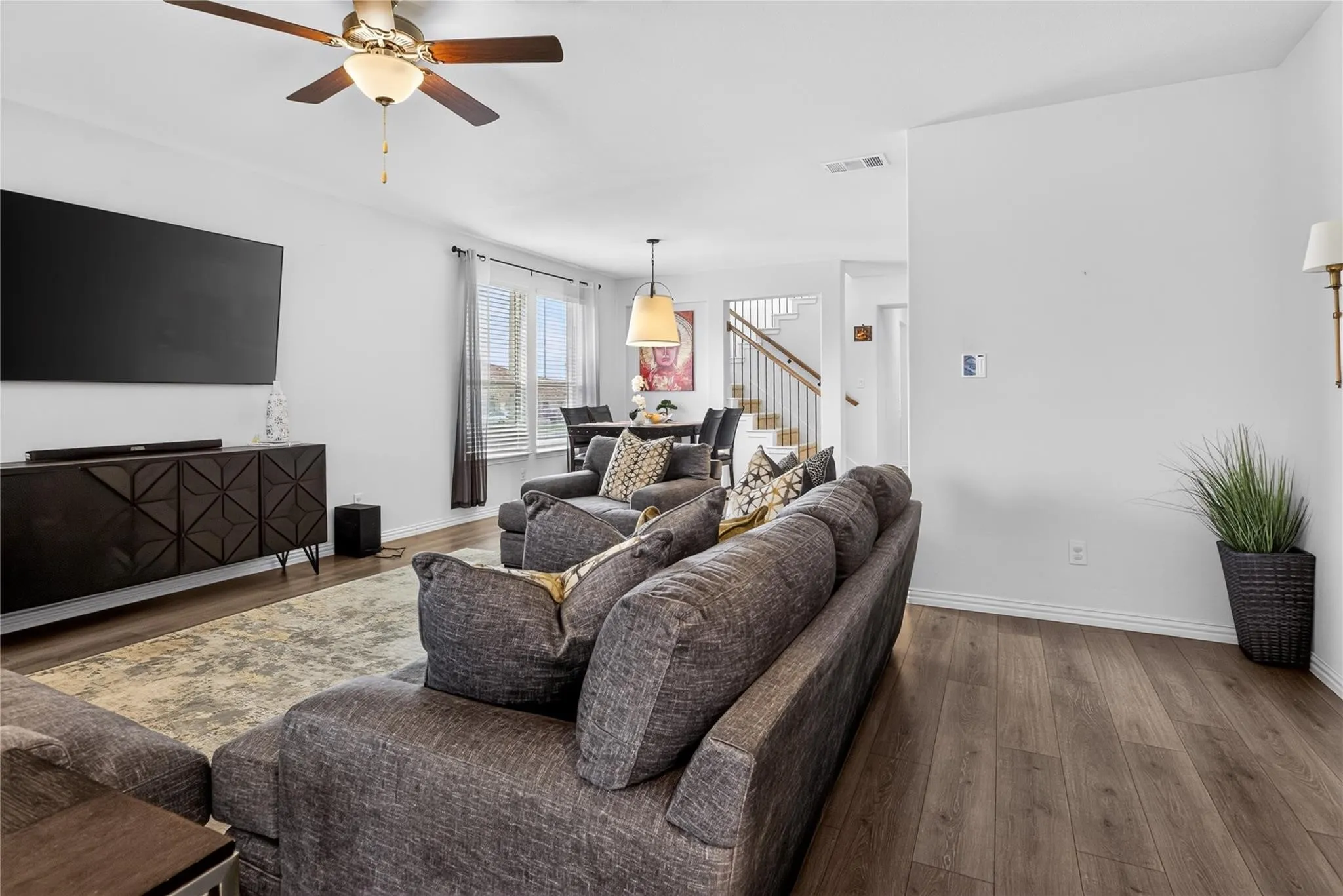 Single Family Residence For Rent in Tarrant County , 4829 Porque Court, Fort Worth, Texas 76244, 4 Bedroom, 3 Bathroom, 2 Garage spaces, 2,559 Sqft, built in 2021, mls#21351786, Real Estate Agent in Fort Worth, Homes For Rent in Tarrant county, Homes For Rent in Fort Worth, Realtor in Fort Worth Texas, Real Estate Brokerage Independent Realty Texas, Luminita Cordes Realtor