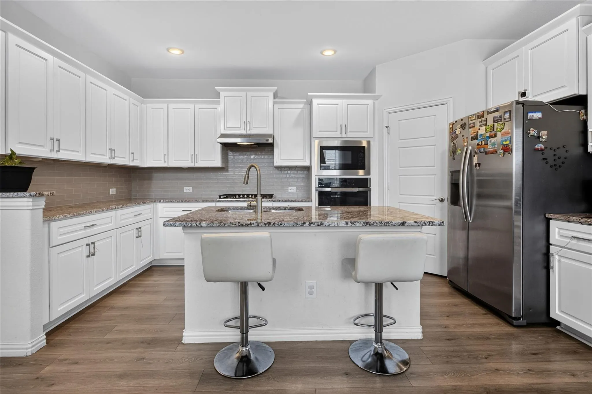 Single Family Residence For Rent in Tarrant County , 4829 Porque Court, Fort Worth, Texas 76244, 4 Bedroom, 3 Bathroom, 2 Garage spaces, 2,559 Sqft, built in 2021, mls#21351786, Real Estate Agent in Fort Worth, Homes For Rent in Tarrant county, Homes For Rent in Fort Worth, Realtor in Fort Worth Texas, Real Estate Brokerage Independent Realty Texas, Luminita Cordes Realtor
